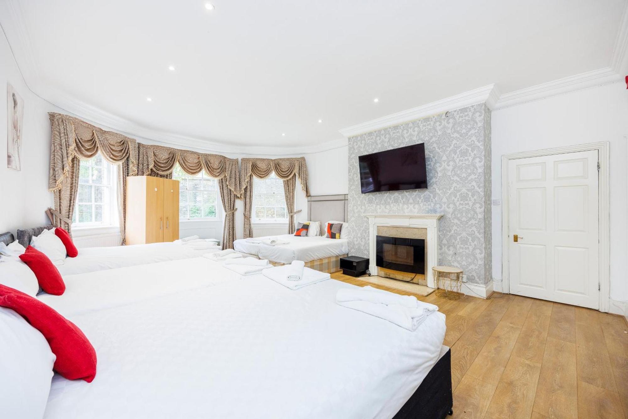 Mansion House With Spacious Close To Excel And Canarywharf *