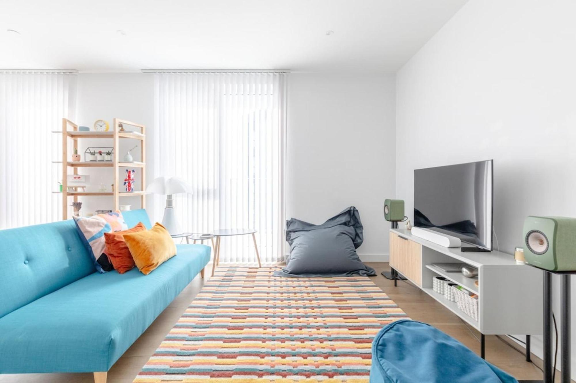 Stylish 2bd Oasis Wbalcony South East London! Appartement