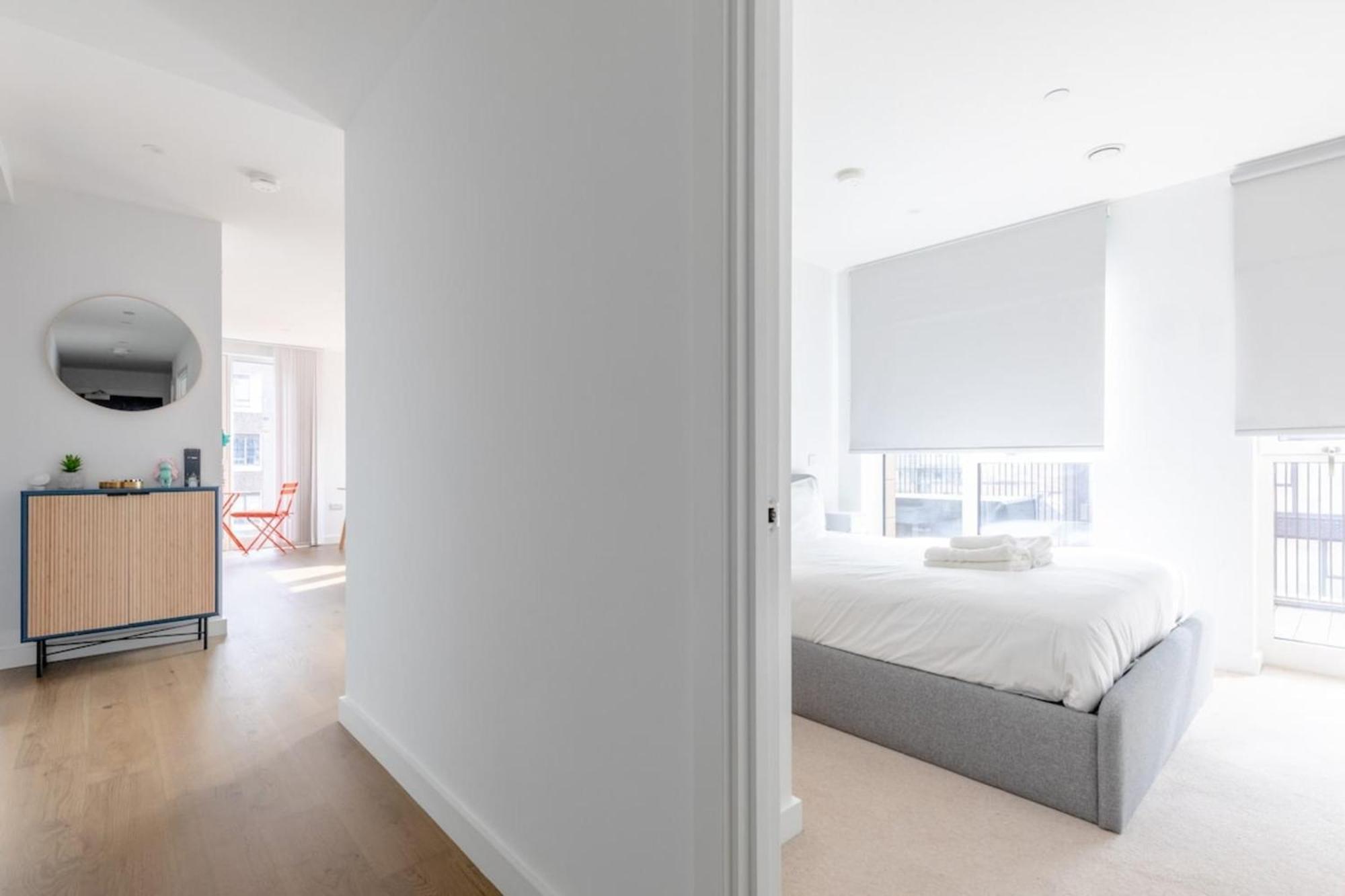 Stylish 2bd Oasis Wbalcony South East London! Appartement *