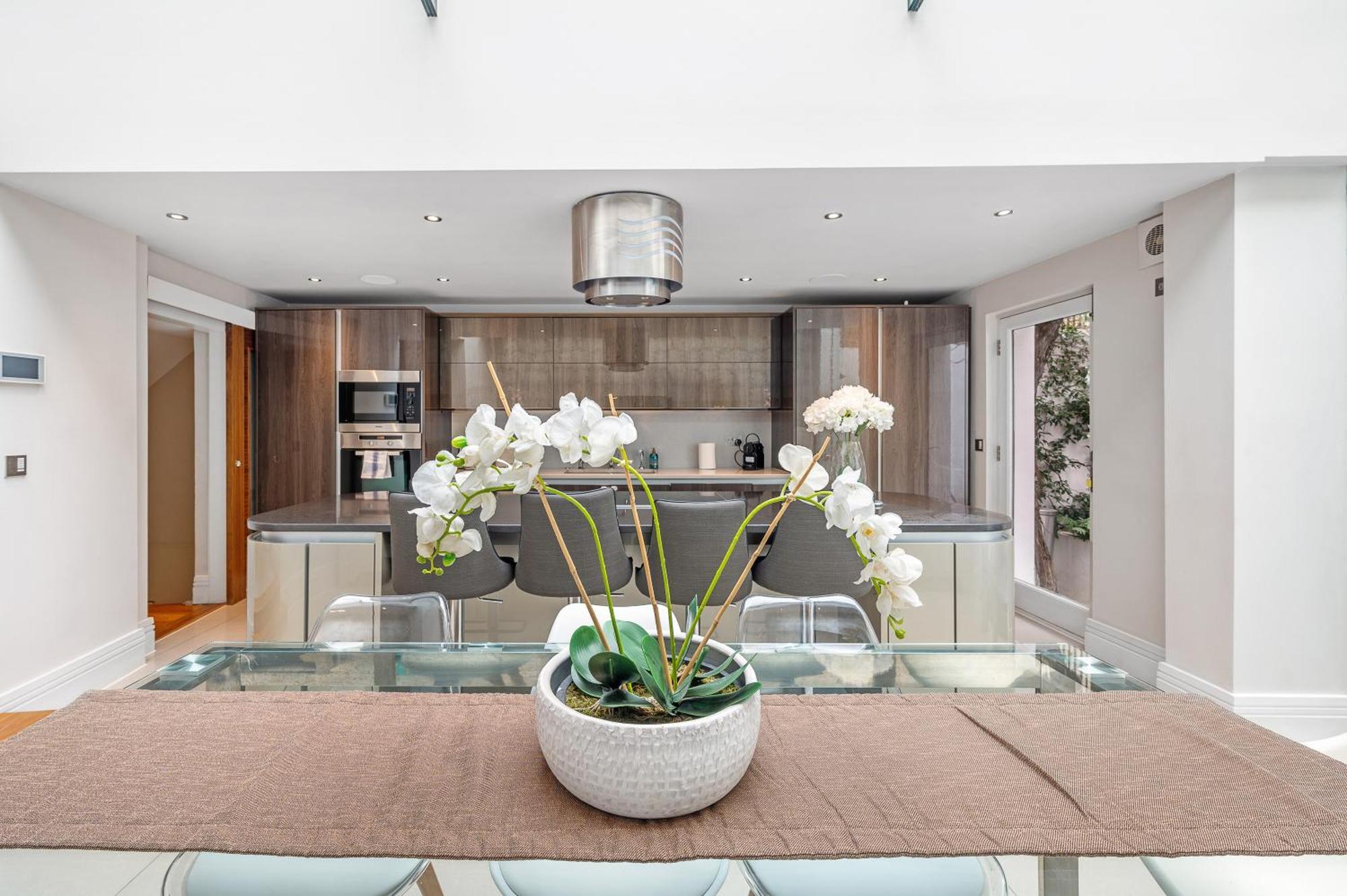 Casa Italia Near Sloane Square - Ac Bedrooms * Londres