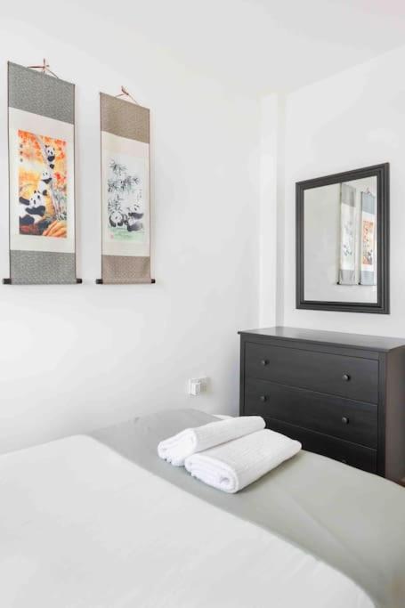 Spacious 2 Bedroom In Near Tube Apartamento Londres