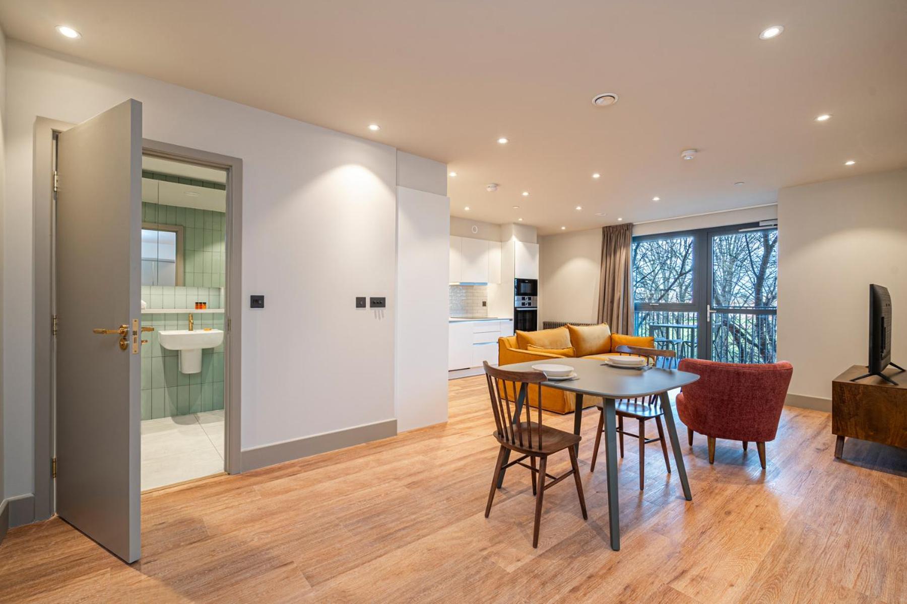 The Sessile Apartment *