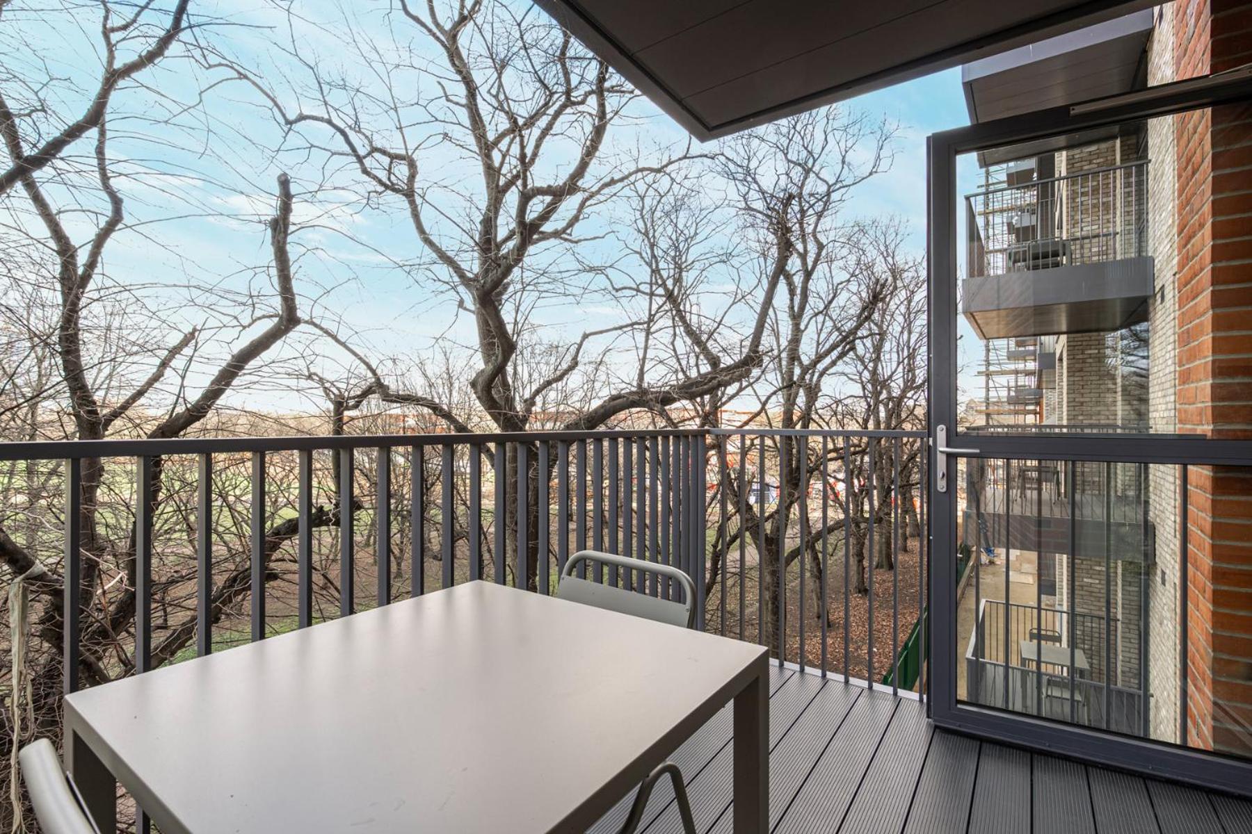 The Sessile Apartment *