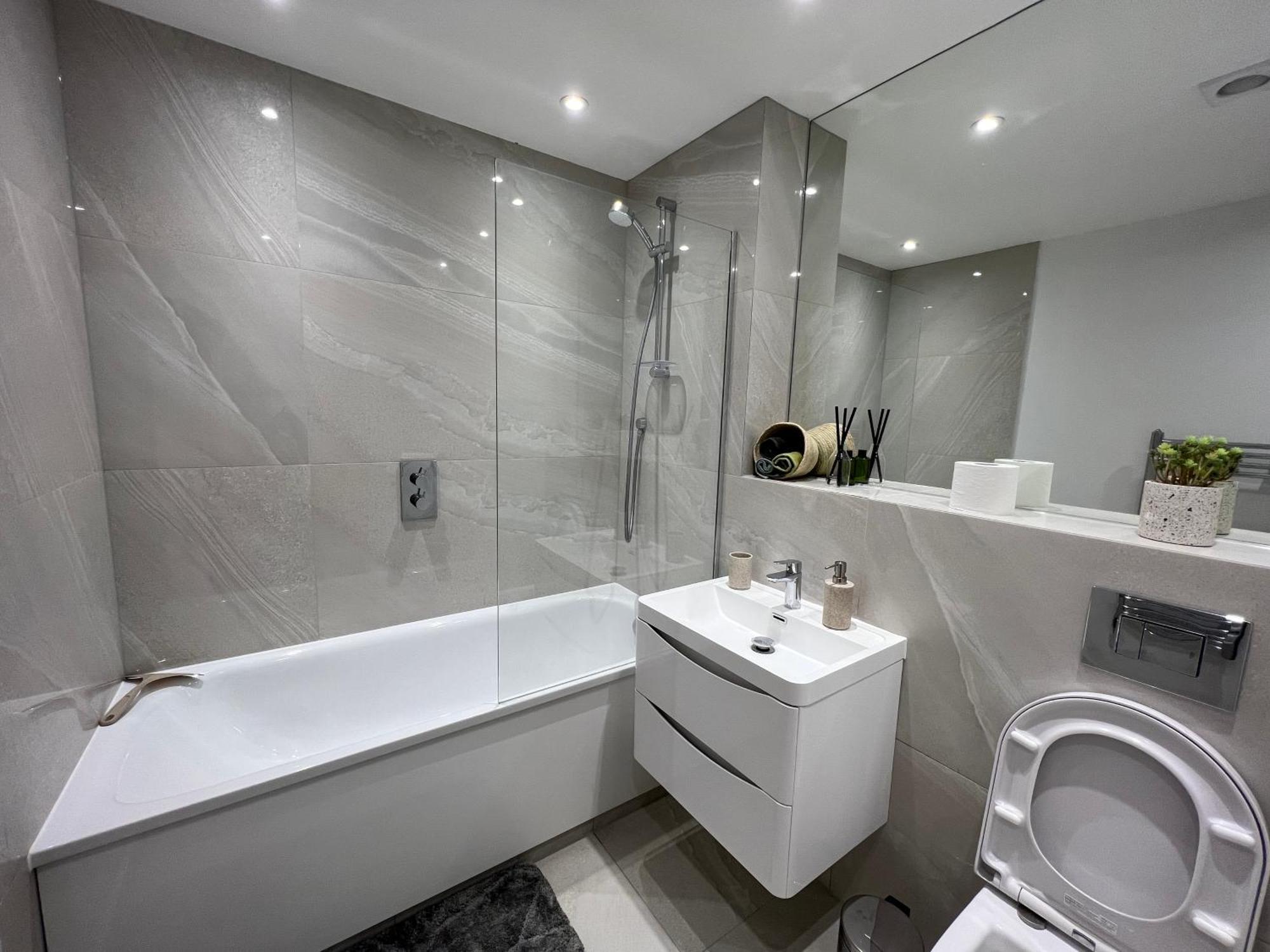 Apartamento C1, Luxury 2 Bedroom Flat In Wembley *