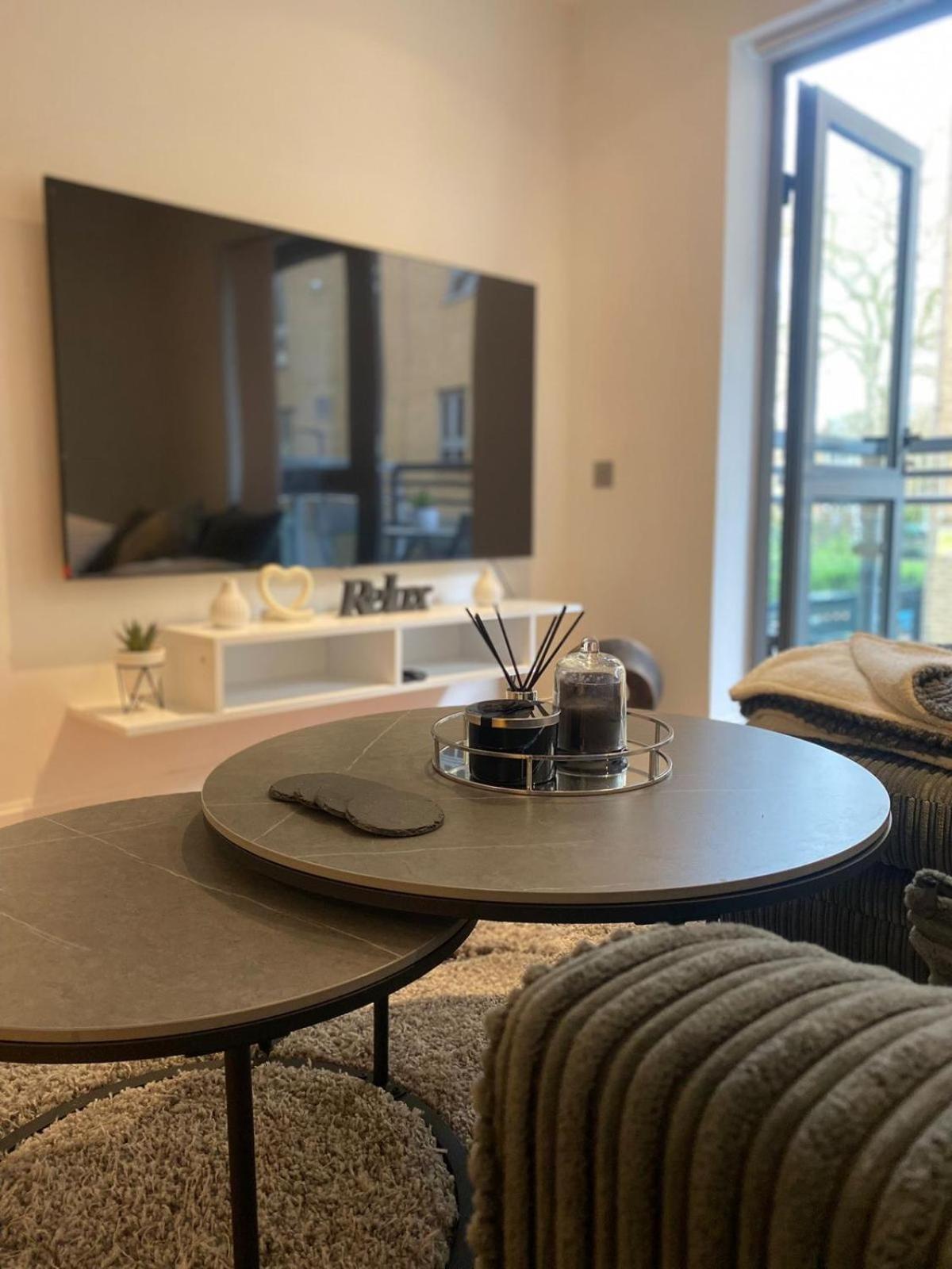 Apartamento 2 Bedroom In Hoxton Square, Shoreditch, London, N1 *