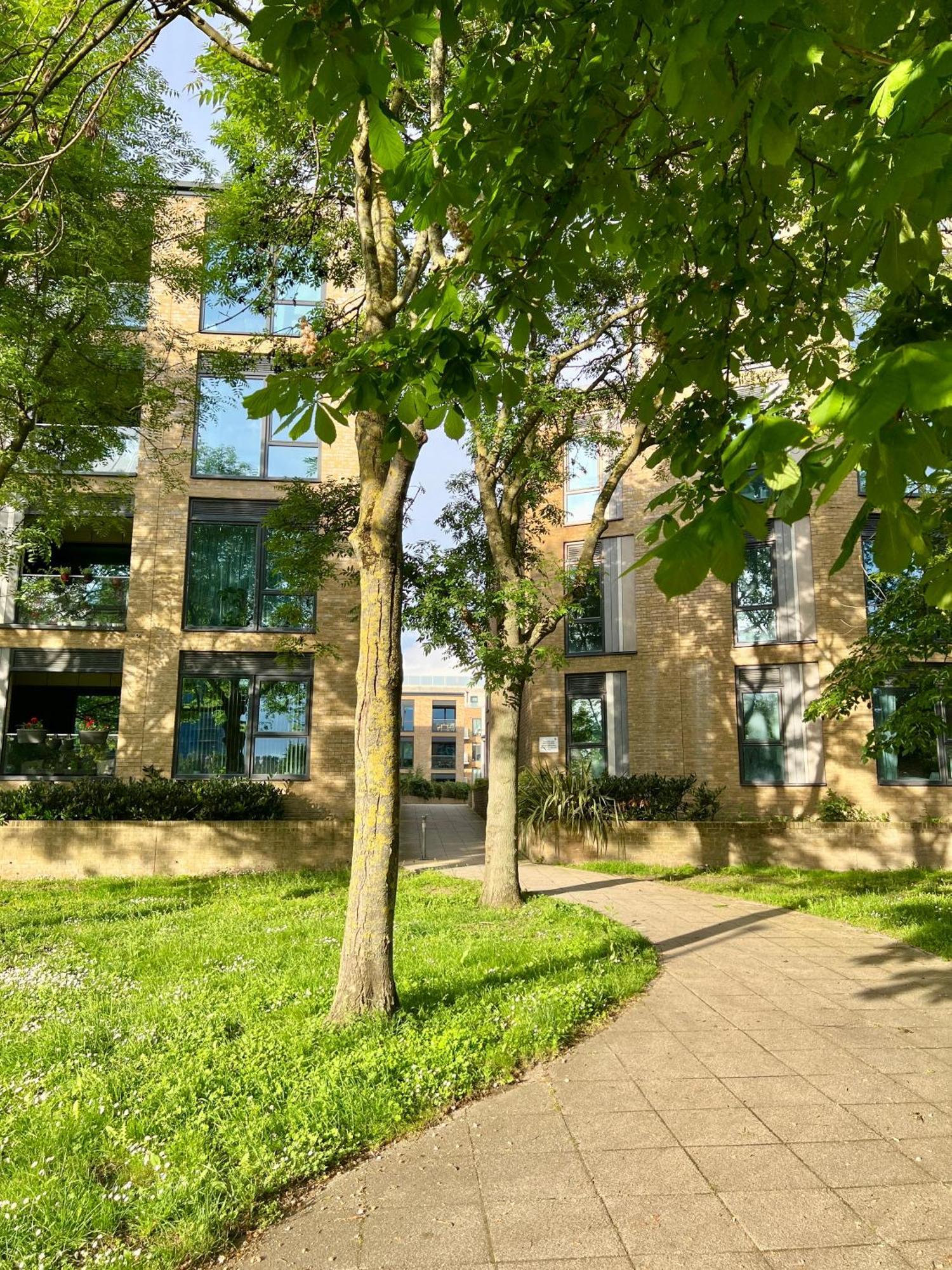 Modern Flat Your Stylish Escape Apartment London