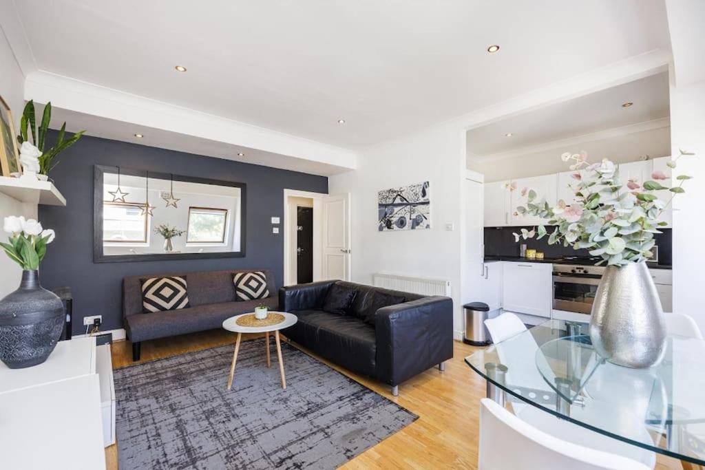 Appartement Spacious West - Great Location