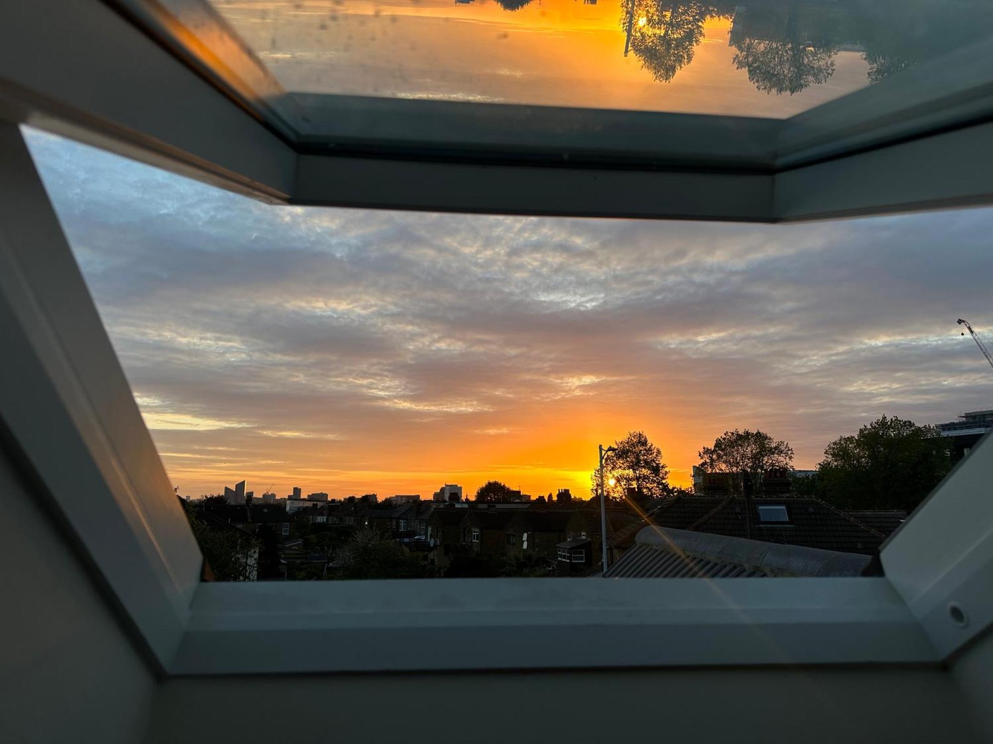 Appartement Cosy On Elizabeth Line - Free Parking Londres