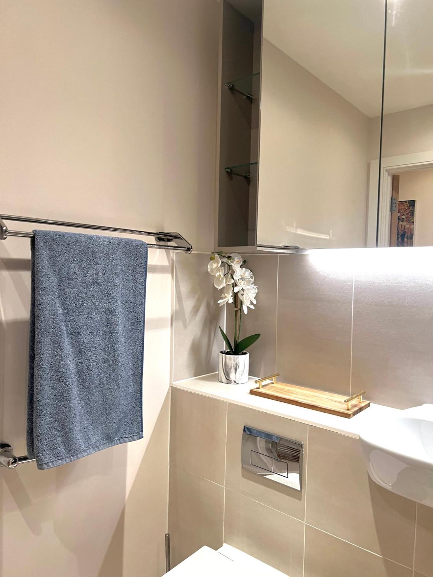 Modern Flat Your Stylish Escape London