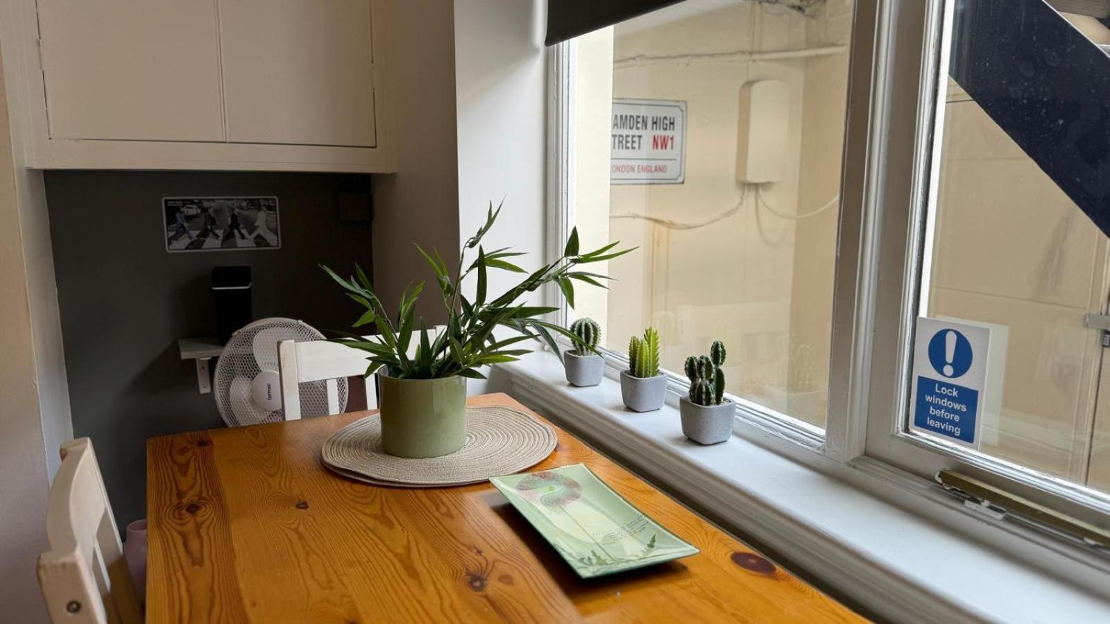 Special Flat In Camden Town Apartment