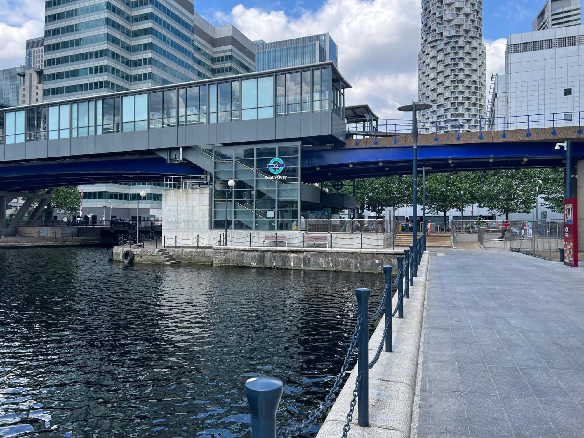 Modern Ground Floor In Canary Wharf, Free Parking * Londres
