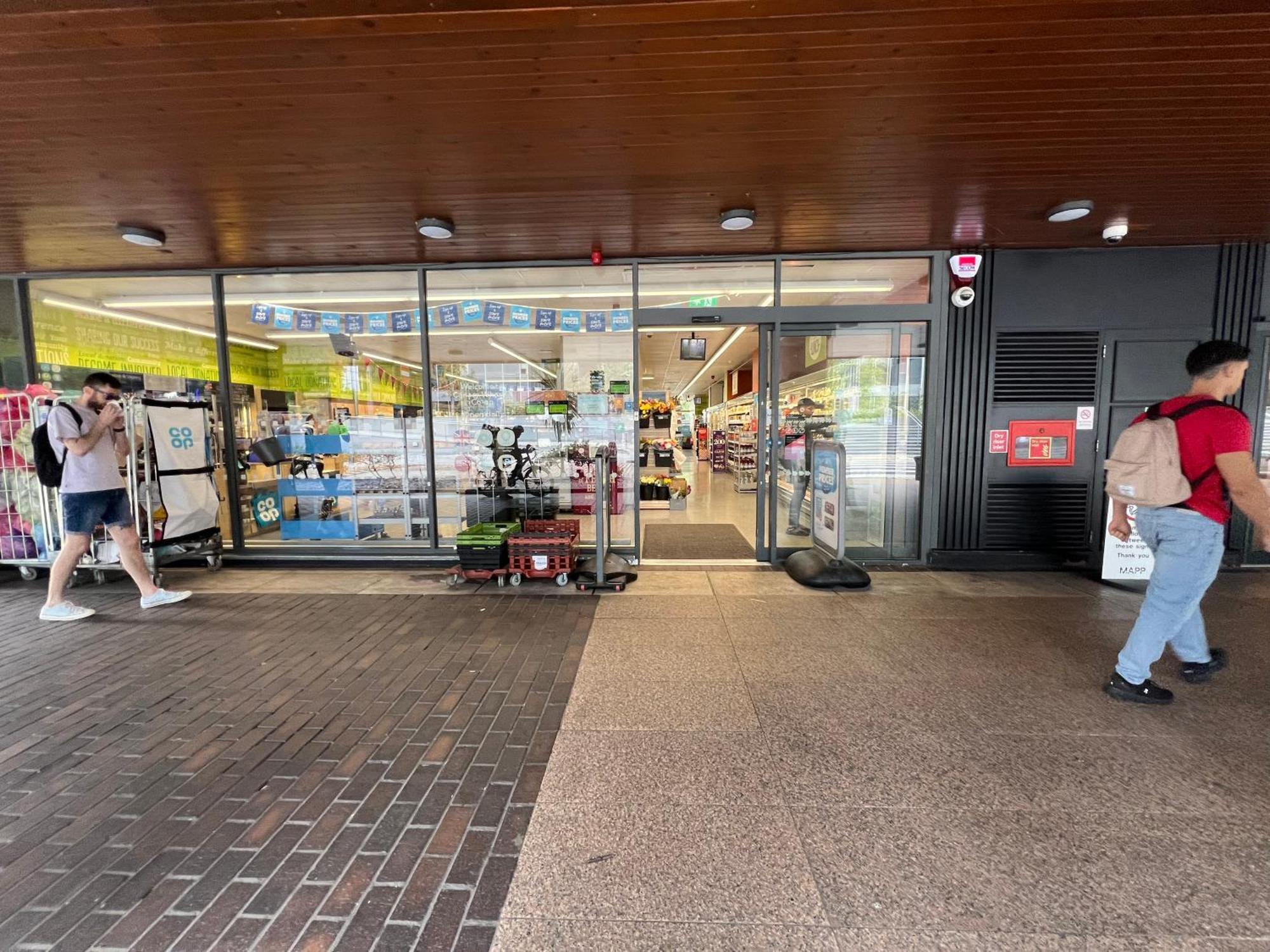 Modern Ground Floor In Canary Wharf, Free Parking Apartamento