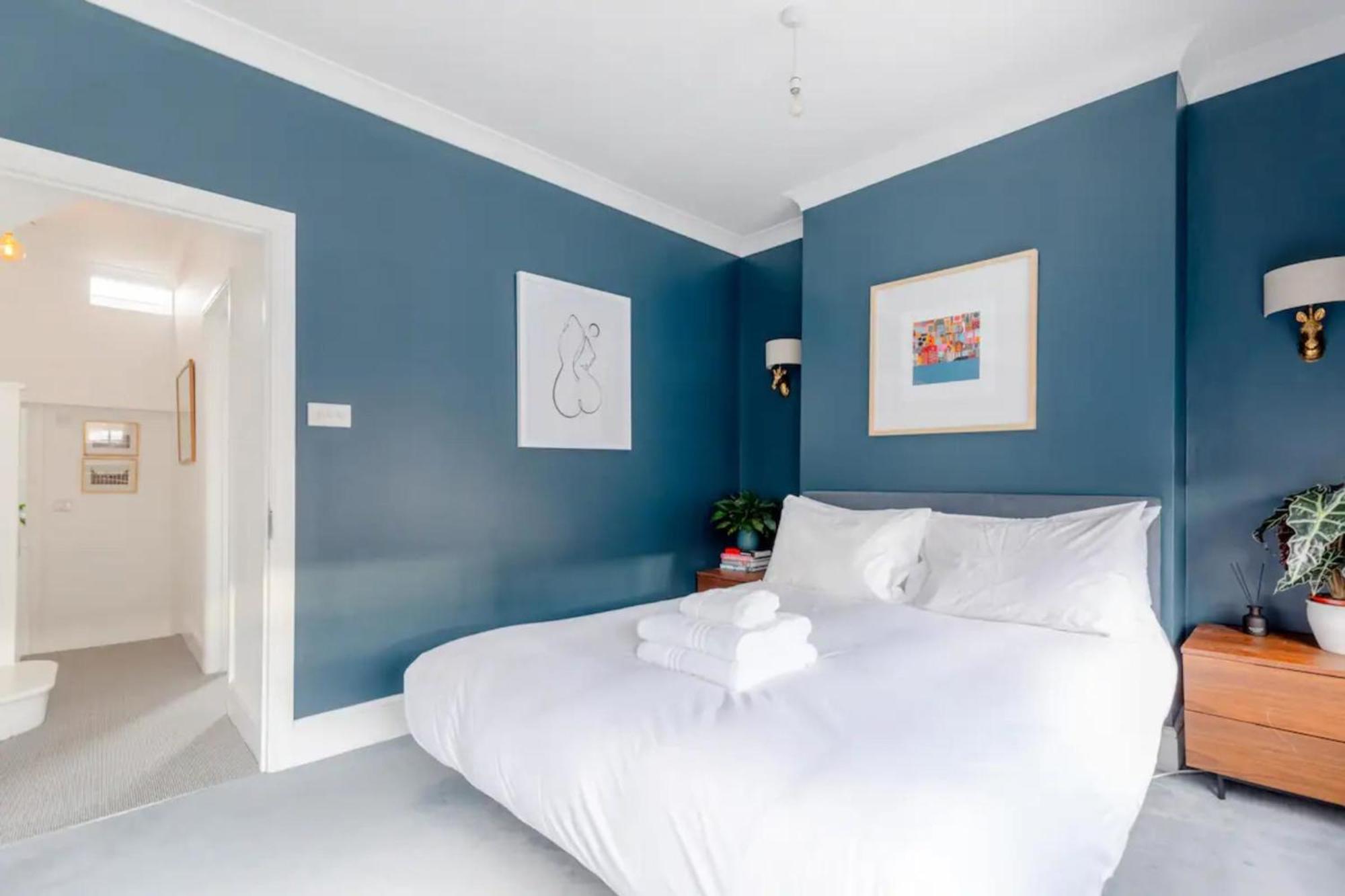 Beautifully Designed 2bd House - By Queen's Park! Сasa de vacaciones *