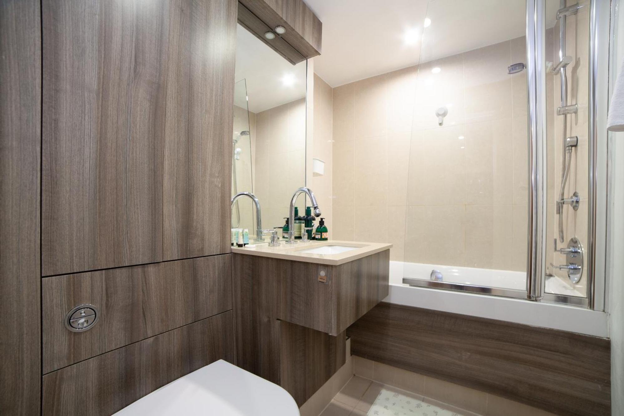 St George Apartment London
