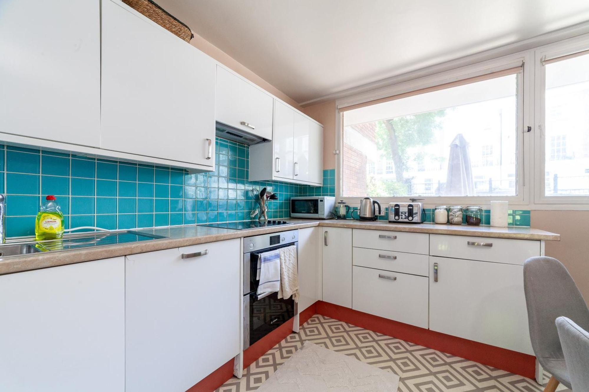 Mezzanine 3-bed In Central London, By Westminster * Londres