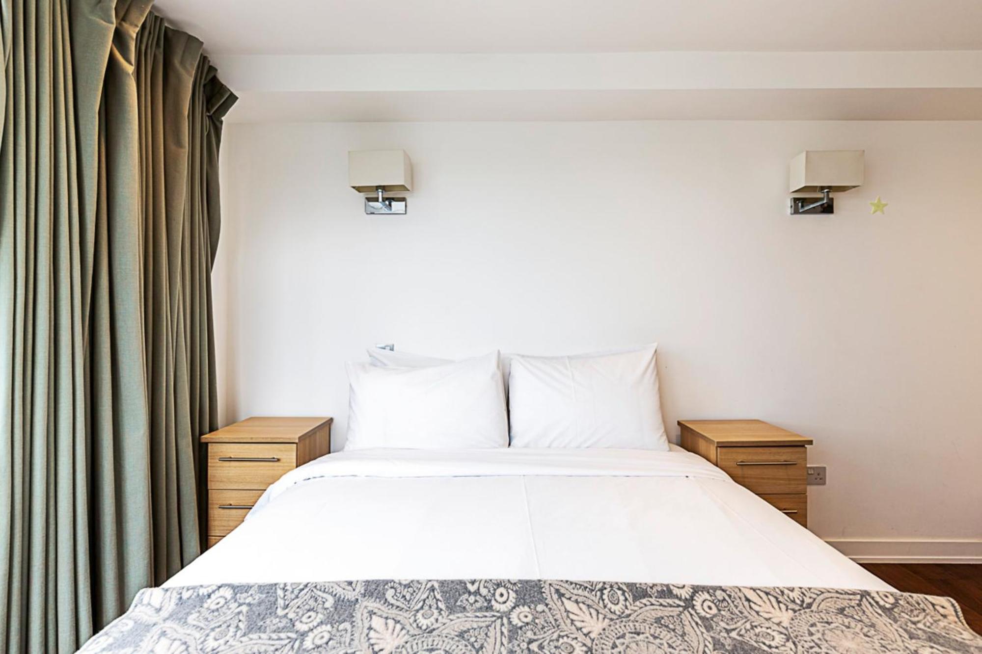 Modern Haven With Terrace View & Urban Charm Apartamento *