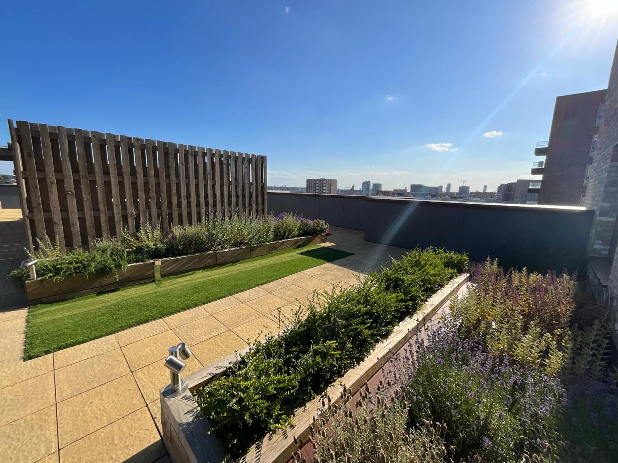 1br Gem In Shared Near O2 Arena & Excel With Patio, Private Bath, Free Parking & Garden *