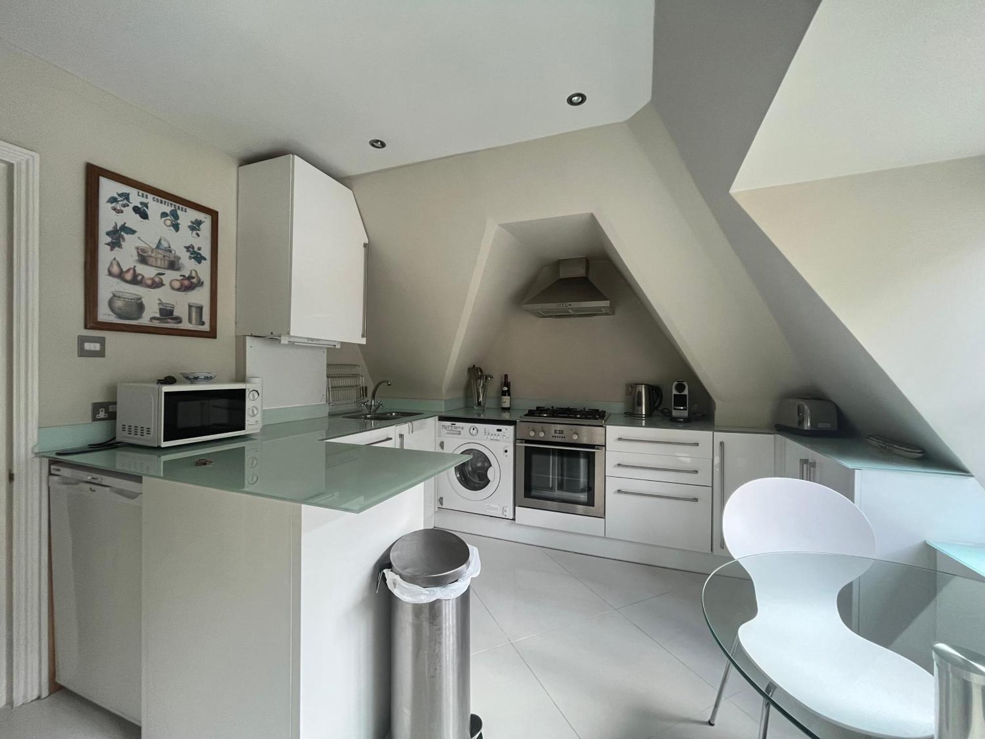 Modern Floor 2bd Flat - Kensington Londres