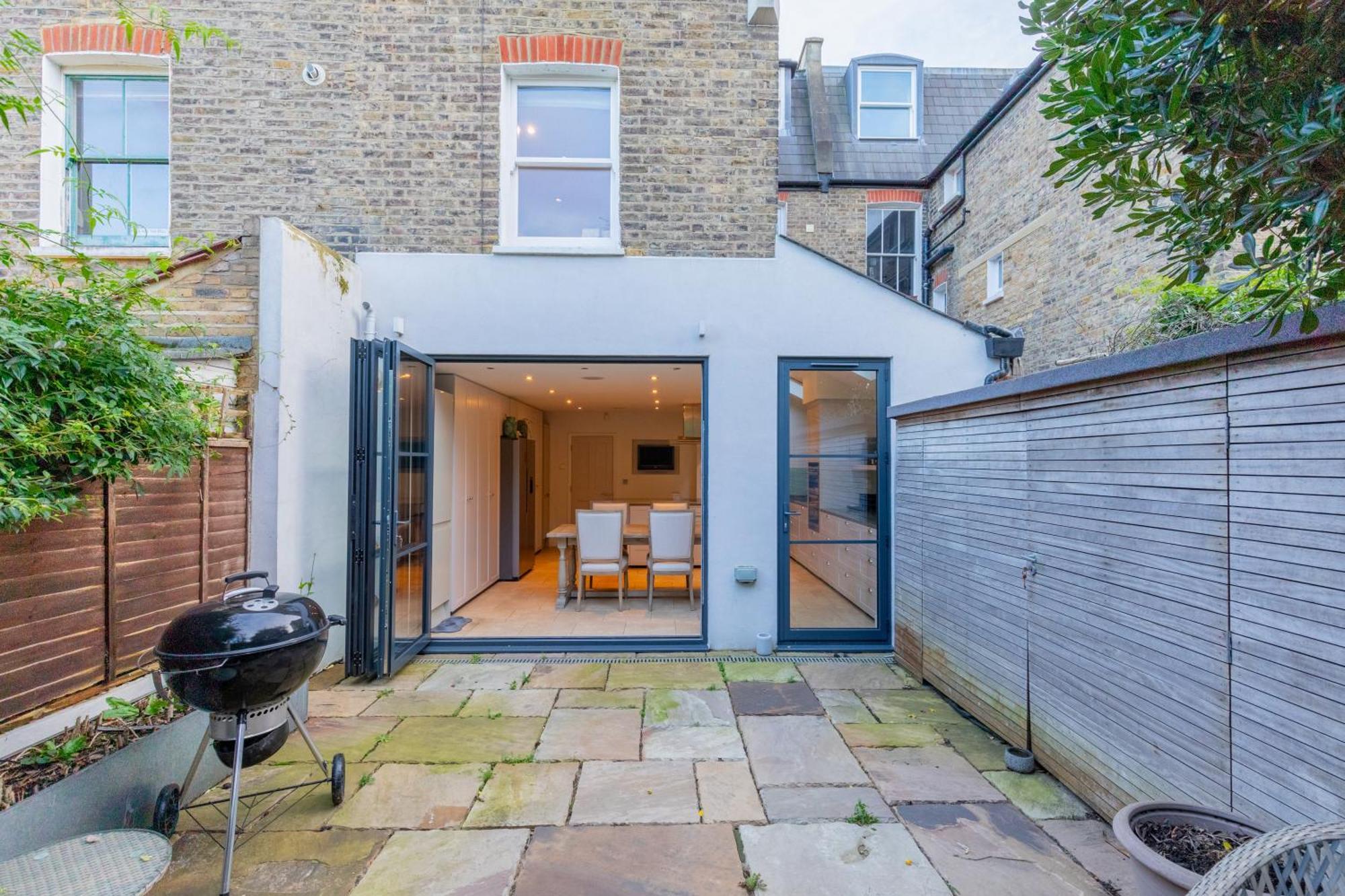 Secluded & Serene 3bd Family - Wandsworth! * Londres