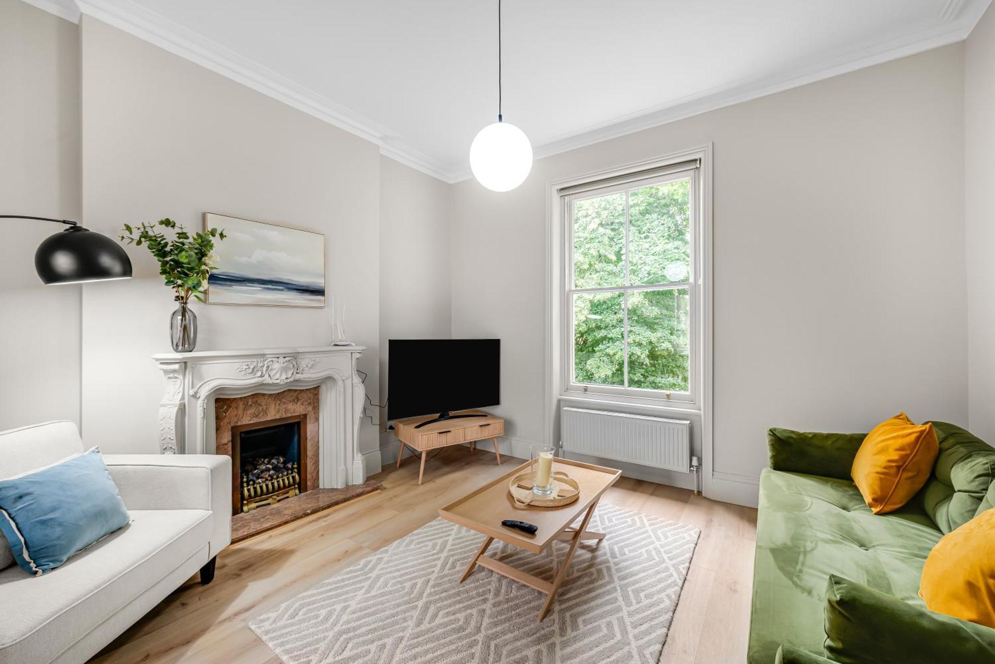 Luxury 3 Bed With Balcony In Kensington Olympia Apartamento *