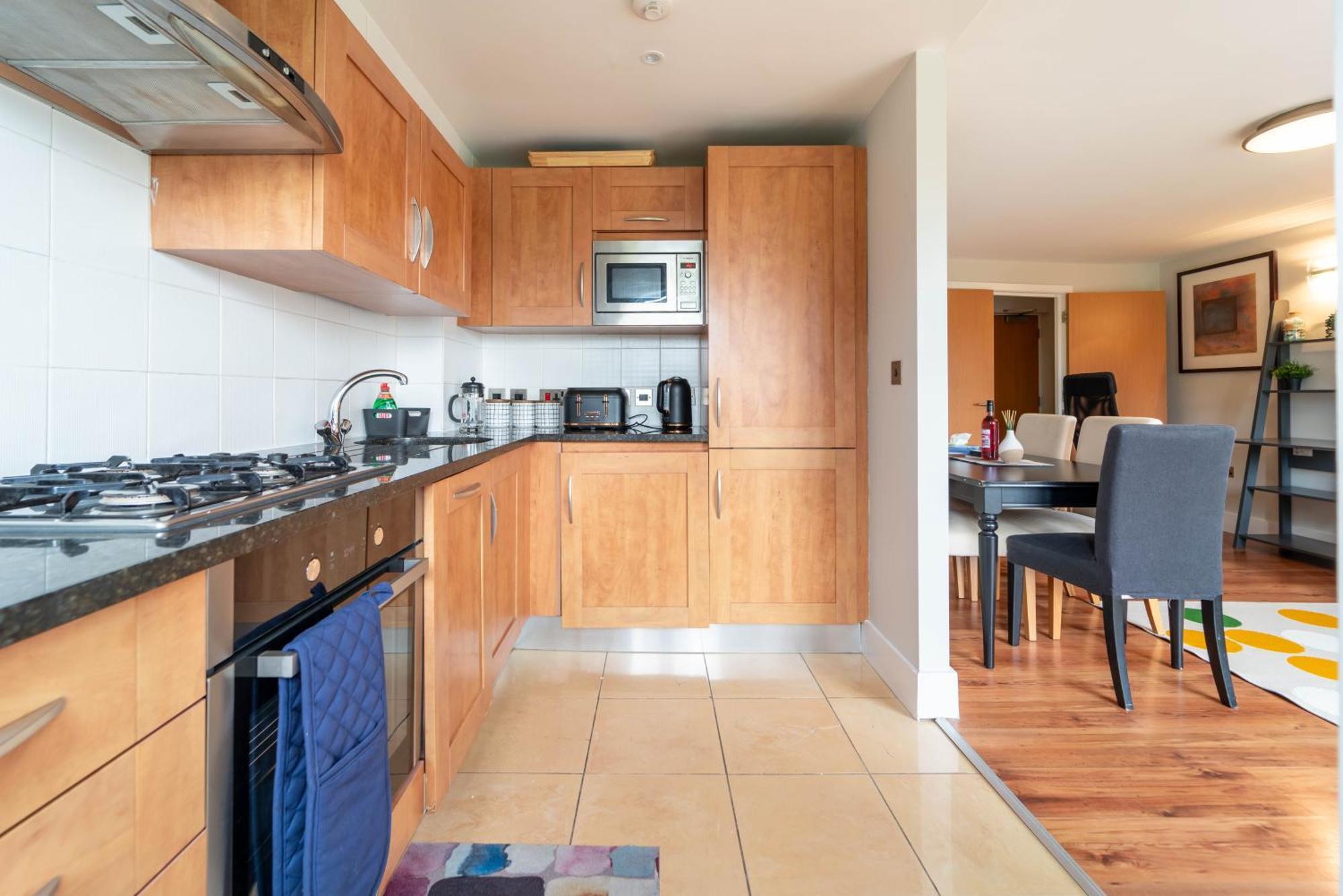 Apartment Luxury Docklands 2bed Apt- Close To Excel- Canary Wharf- Airport - 02 Arena- Free Parking- Ps 4