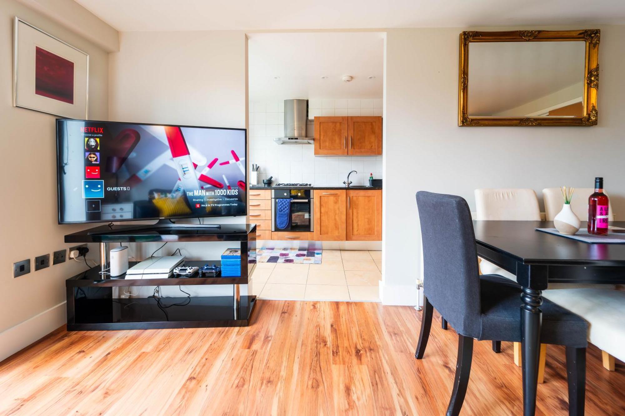 Apartment Luxury Docklands 2bed Apt- Close To Excel- Canary Wharf- Airport - 02 Arena- Free Parking- Ps 4
