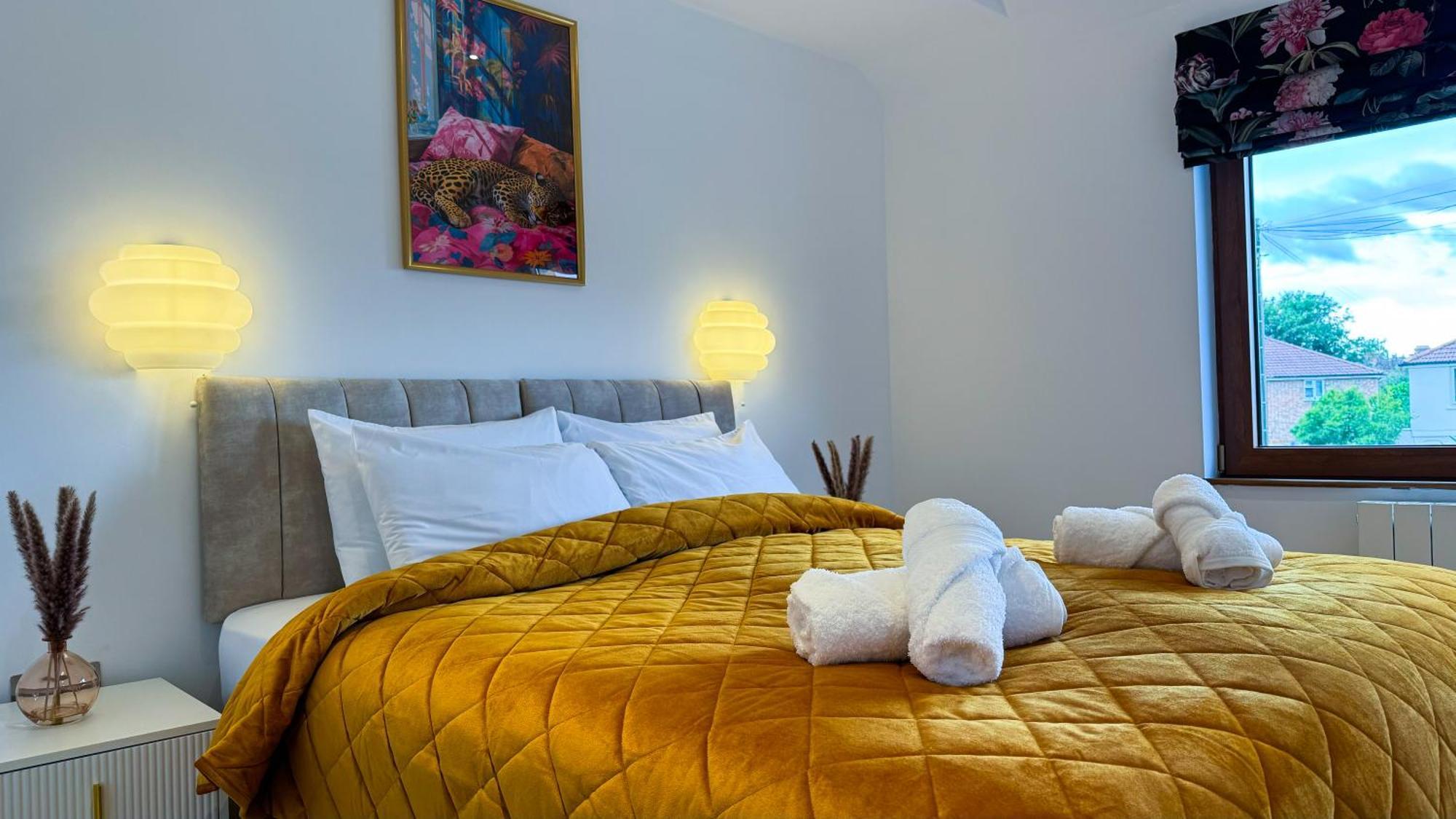 Luxurious 3bed House With Bath & Garden Casa de Férias Londres