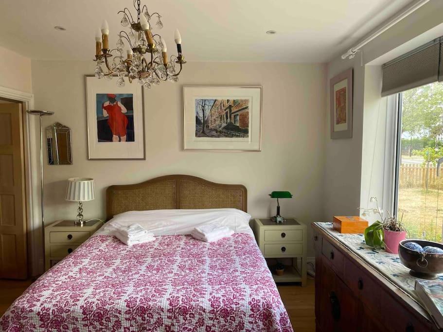 Entire Fully Renovated House In Chiswick W4 Casa de Férias