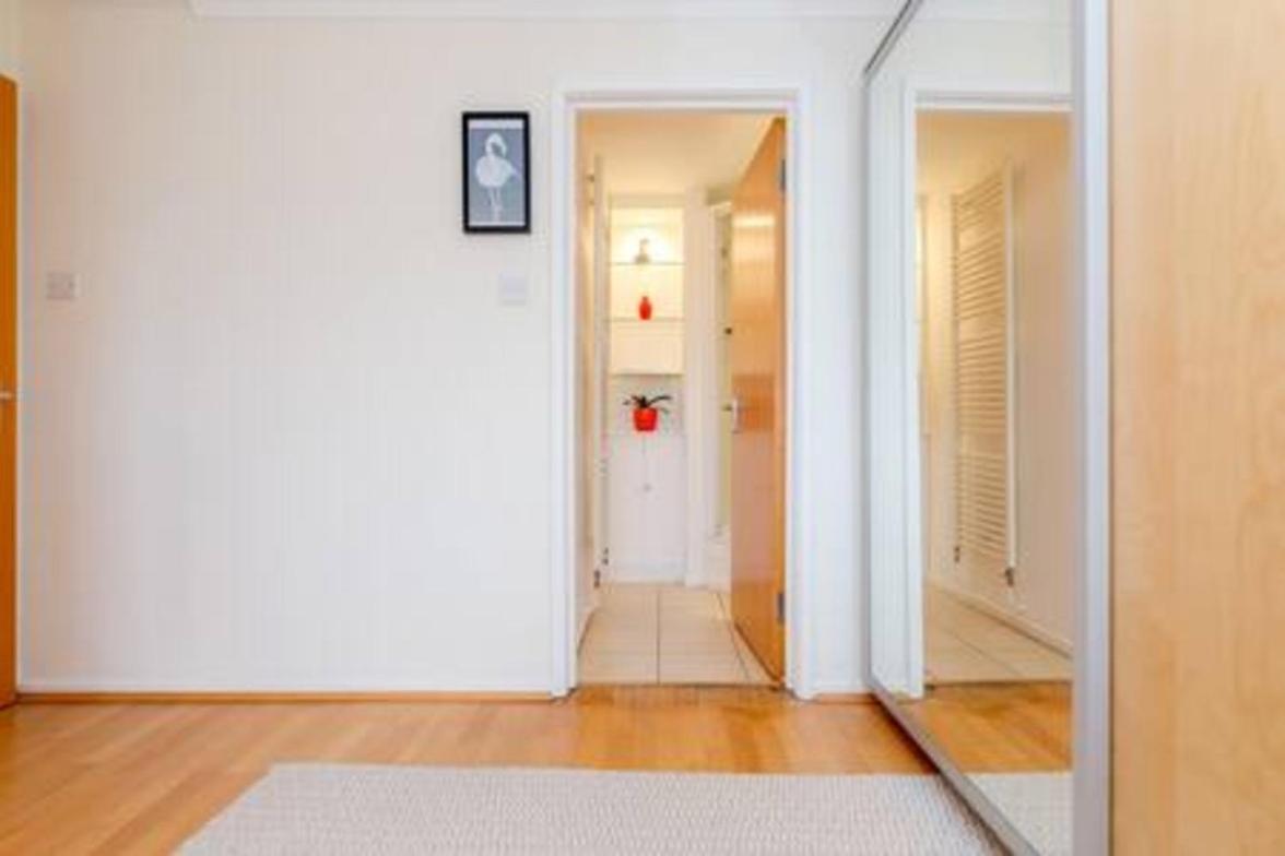 Holland Park 2 Bed Flat By Basetogo Londres