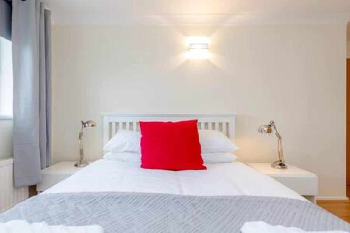 Holland Park 2 Bed Flat By Basetogo Apartamento