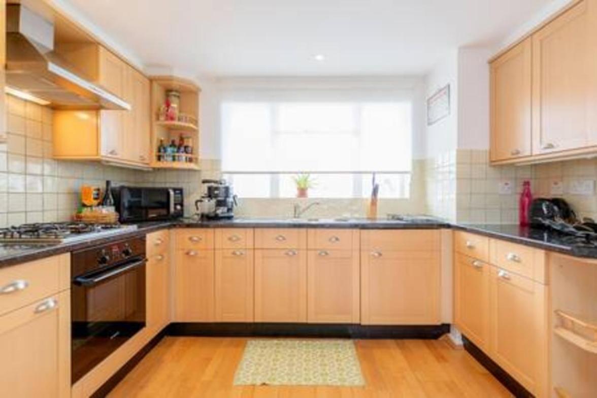 Holland Park 2 Bed Flat By Basetogo * Londres