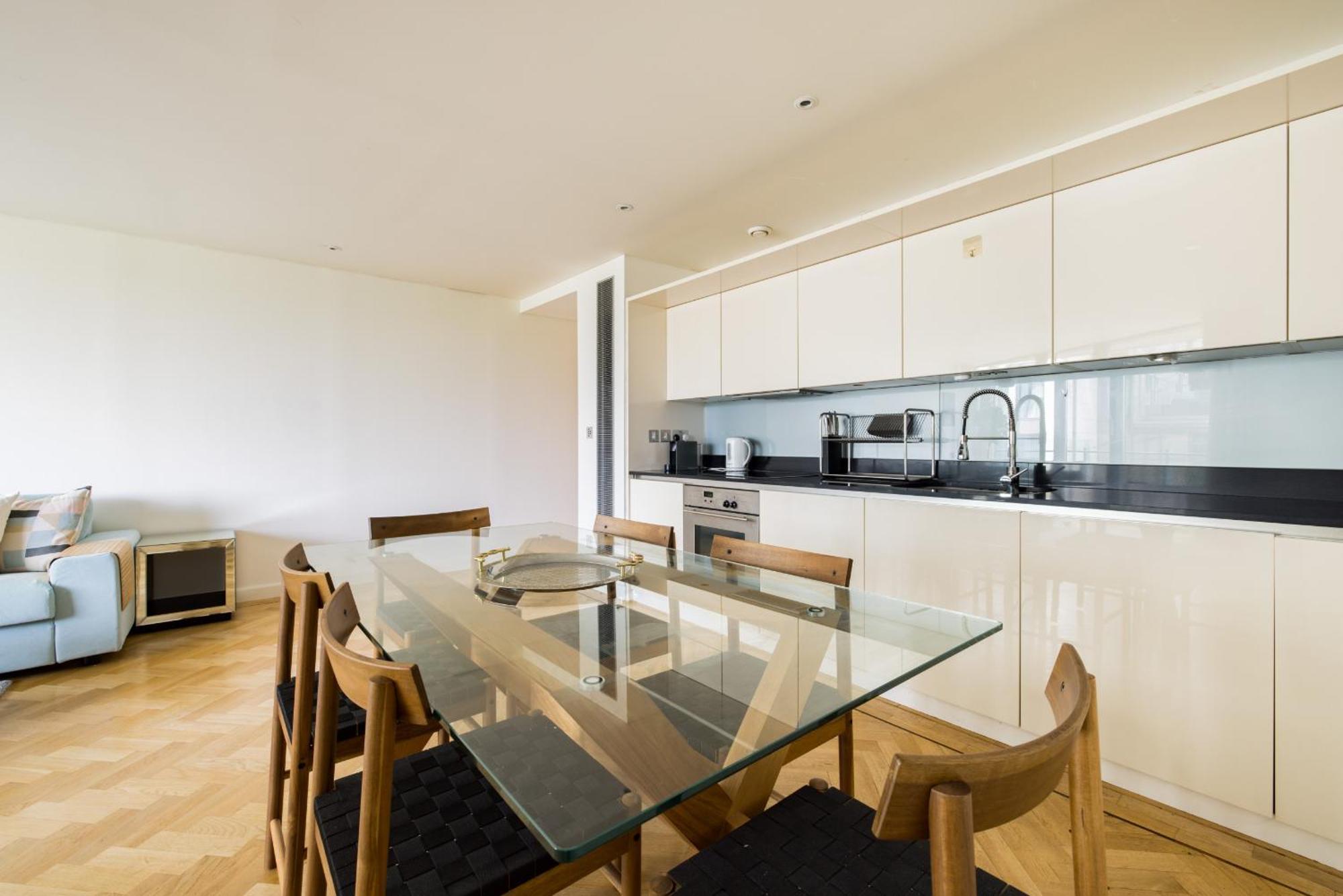 Appartement Spacious, Modern 3-bed