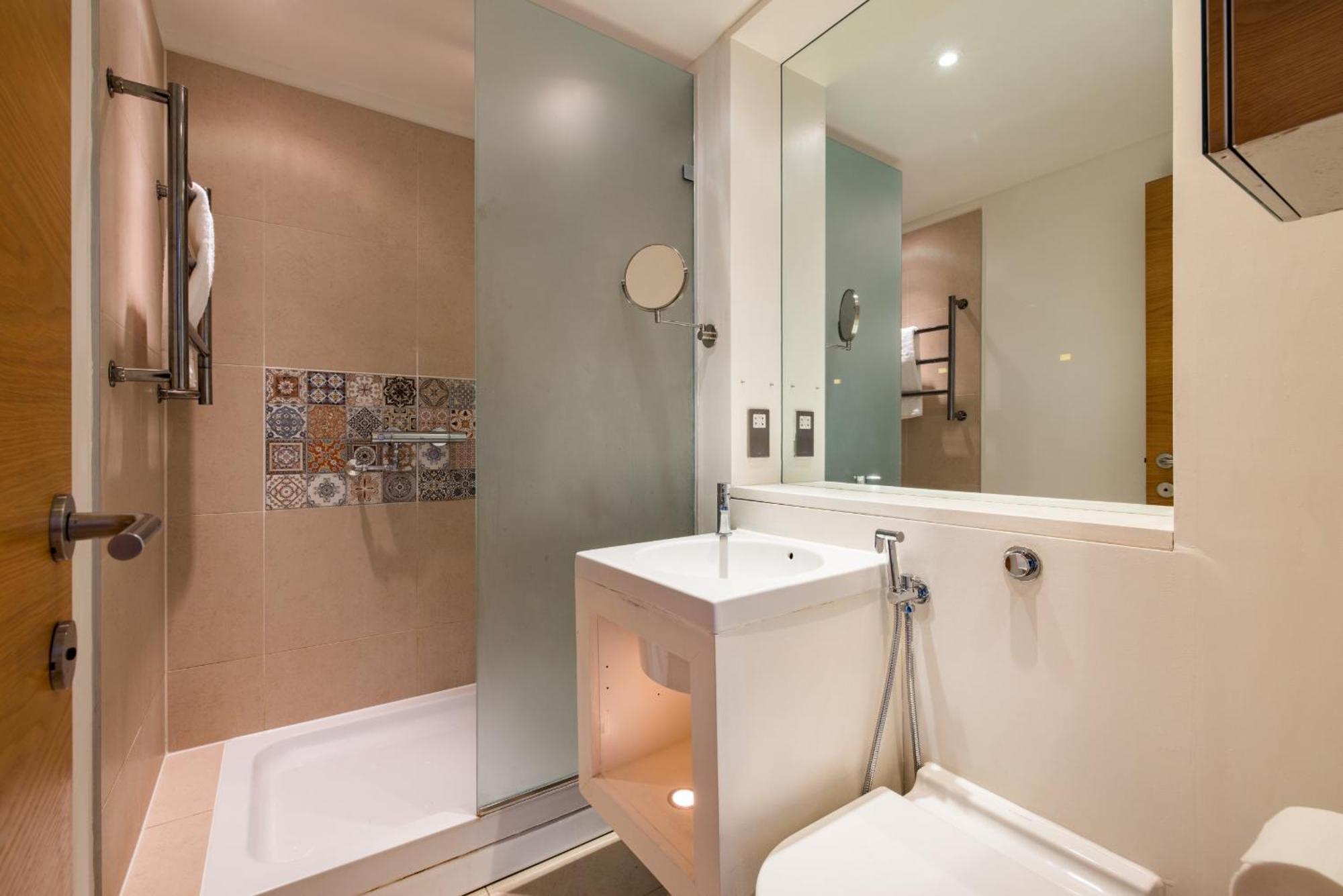 Spacious, Modern 3-bed Appartement