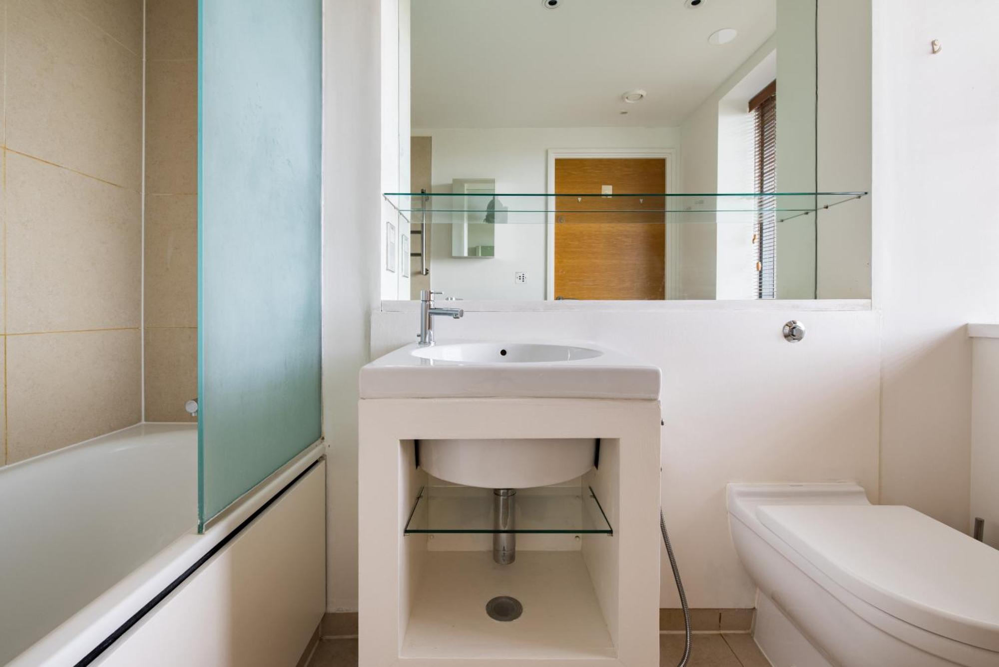 Spacious, Modern 3-bed Appartement *