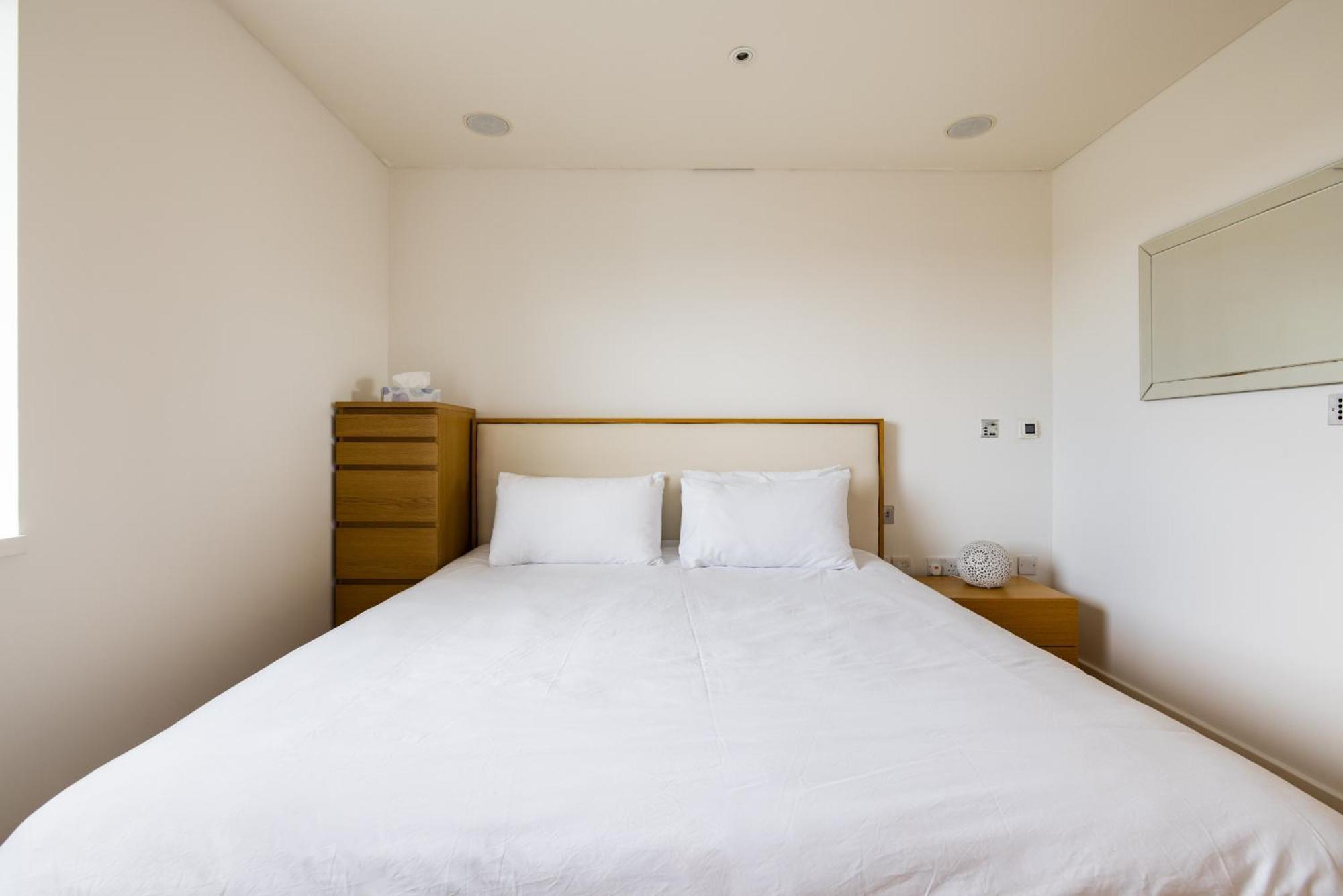 Spacious, Modern 3-bed Appartement *