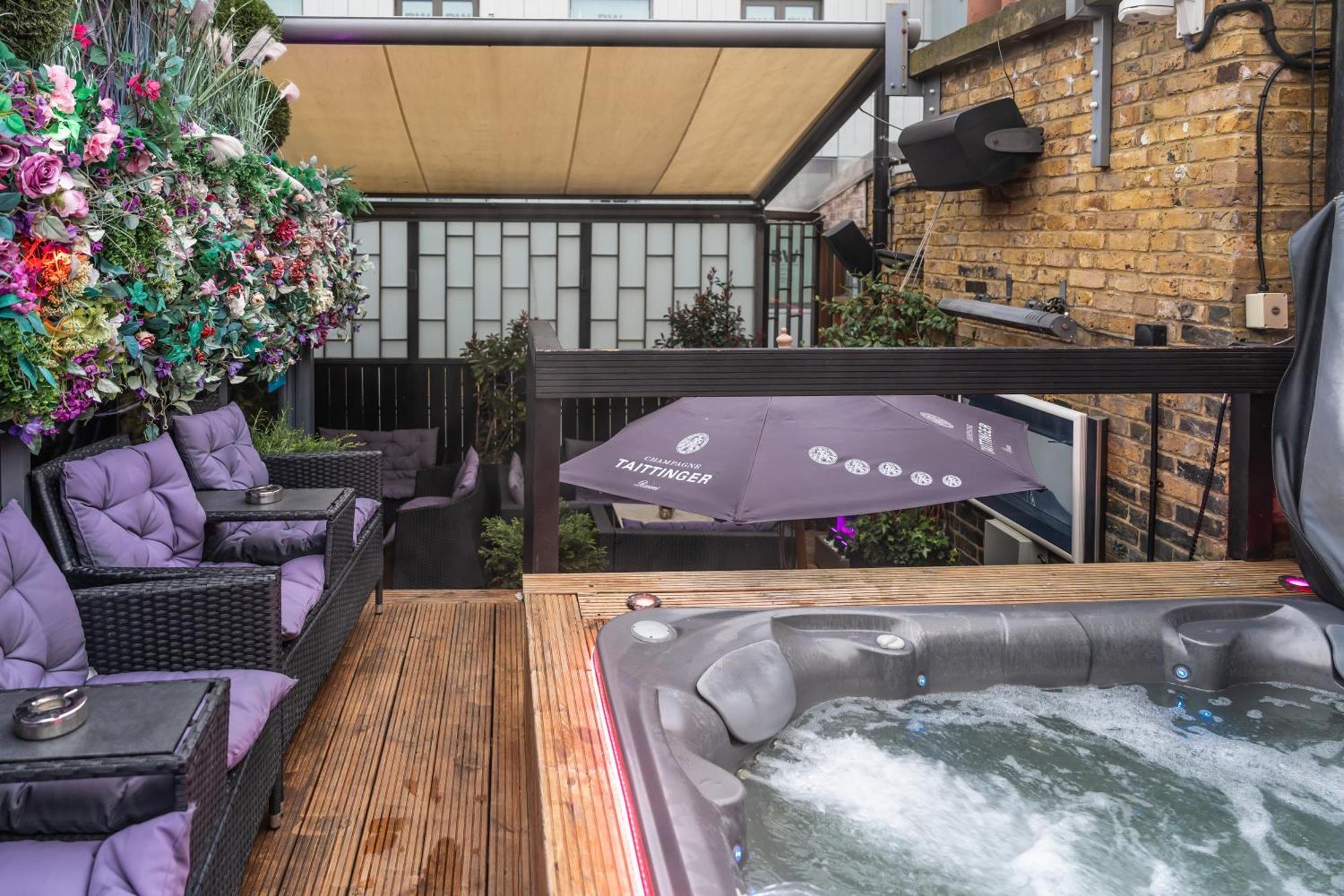 Karma Sanctum Soho 5*