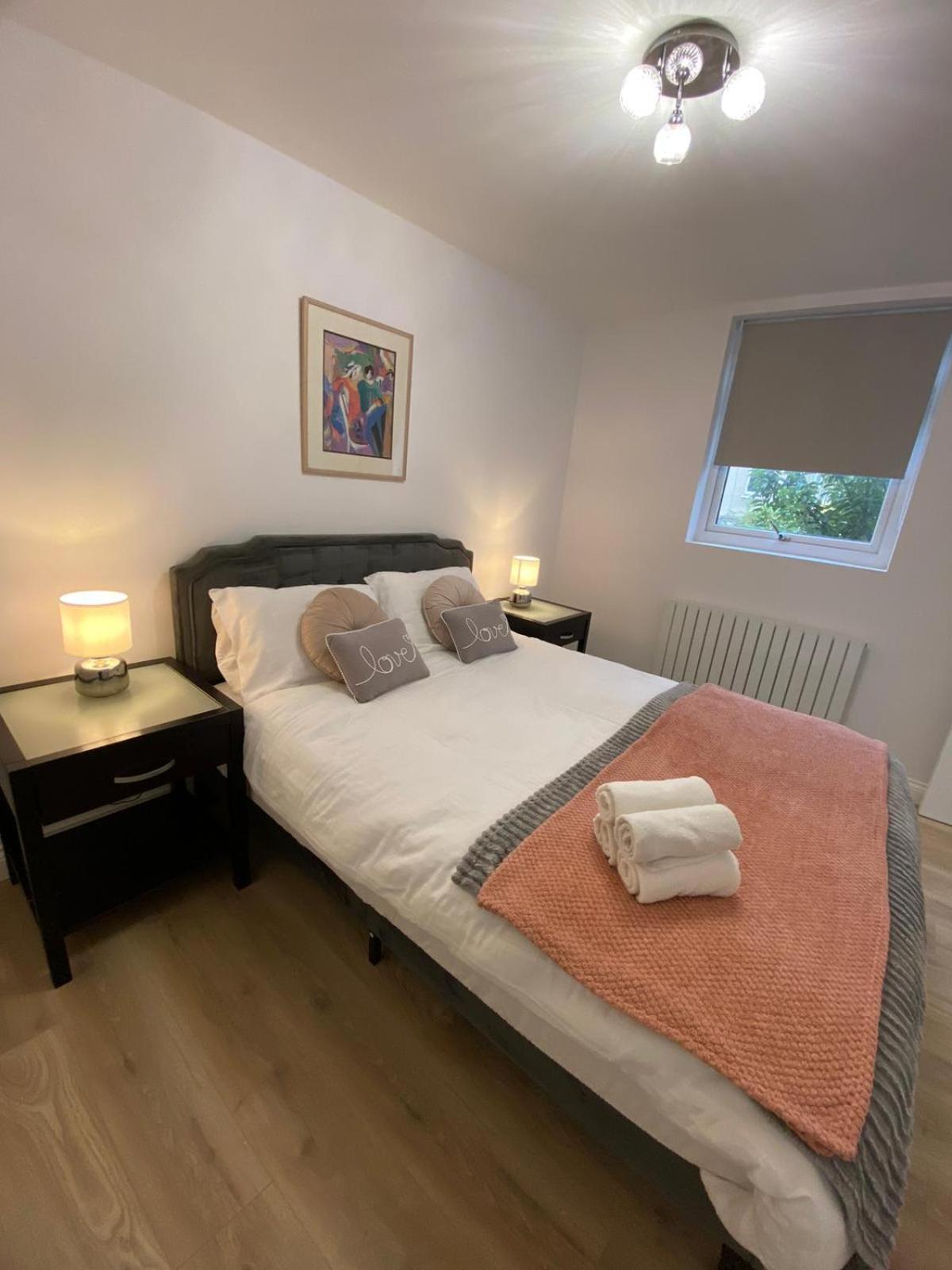 Beautiful Newly Renovated House Sleeps 6 People, Only 12 Minutes By Tube To Oxford Circus Сasa de vacaciones *