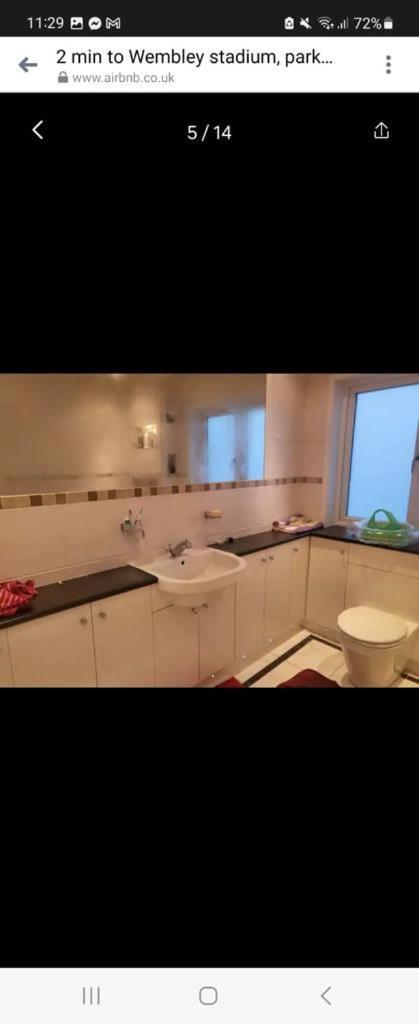 Near Wembley Stadium, Ovo Arena Hostel Londen
