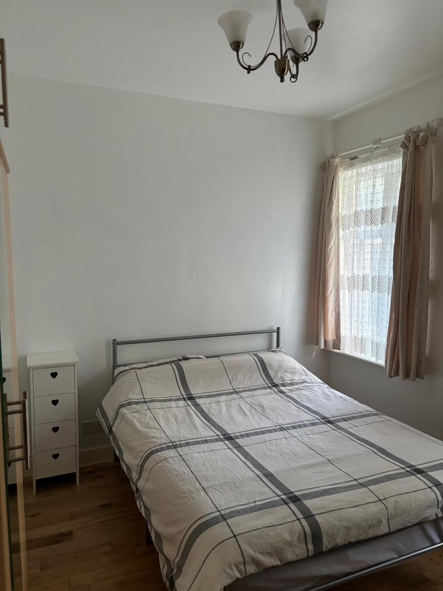 Apartamento Spacious 2 Bedroom House With Garden