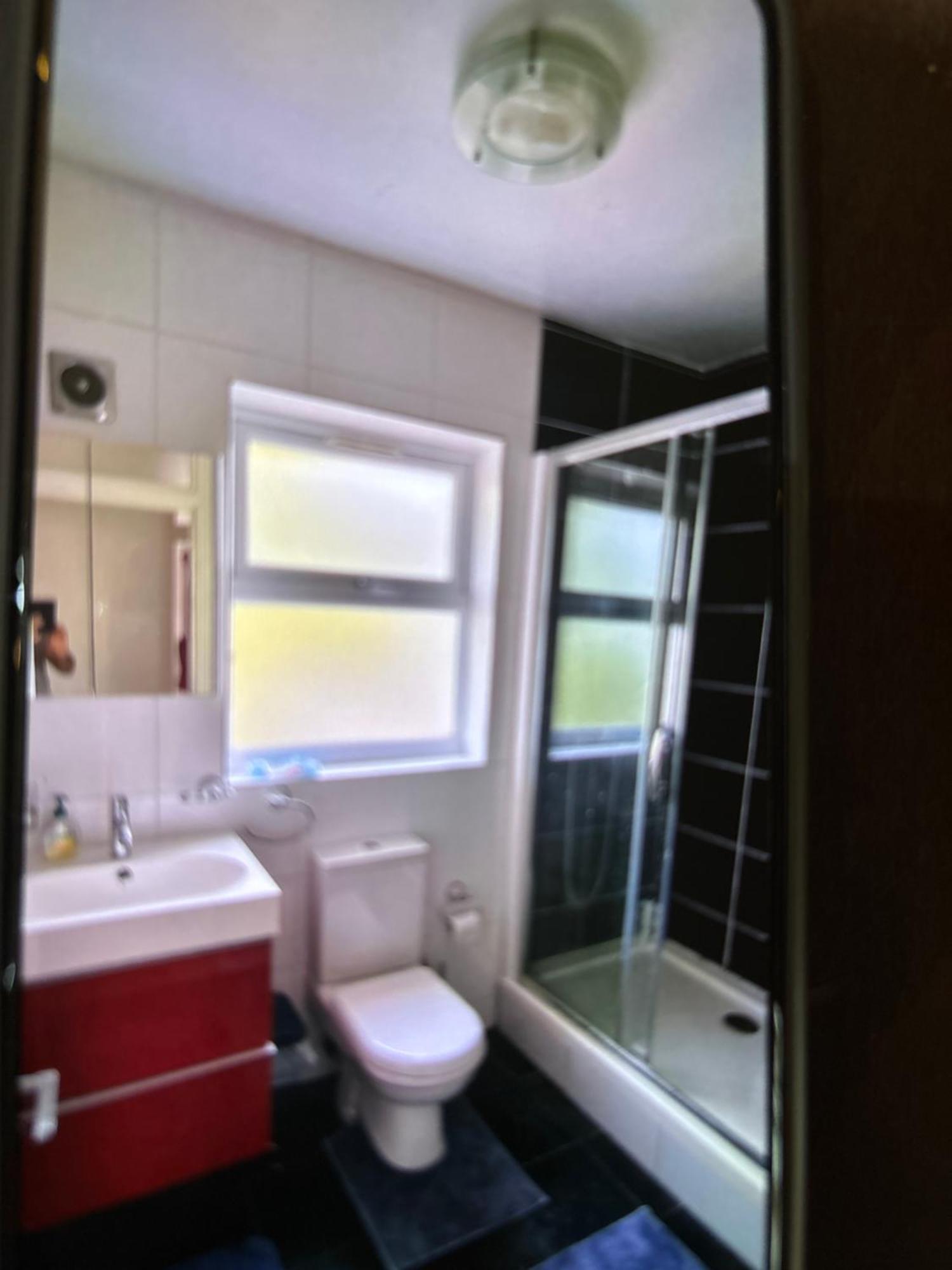 Spacious 2 Bedroom House With Garden Apartamento *