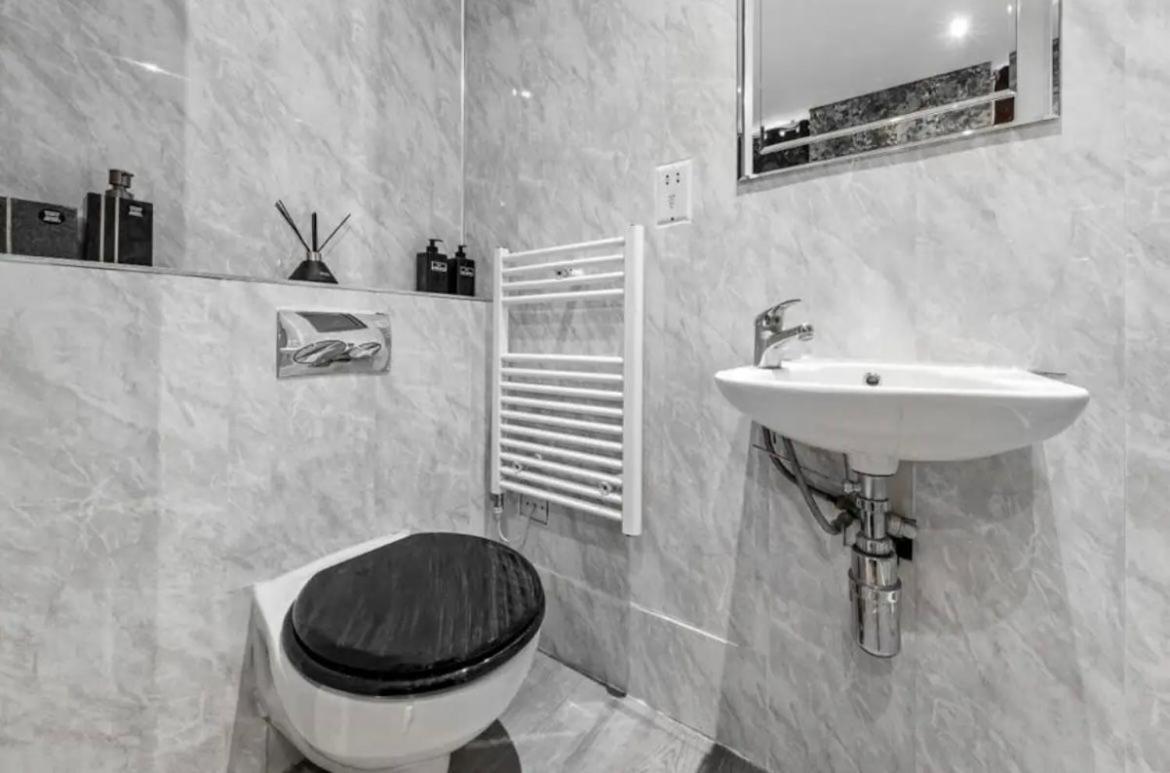 Two Bedroom Flat Opposite To Harrods Kb15 Apartamento *