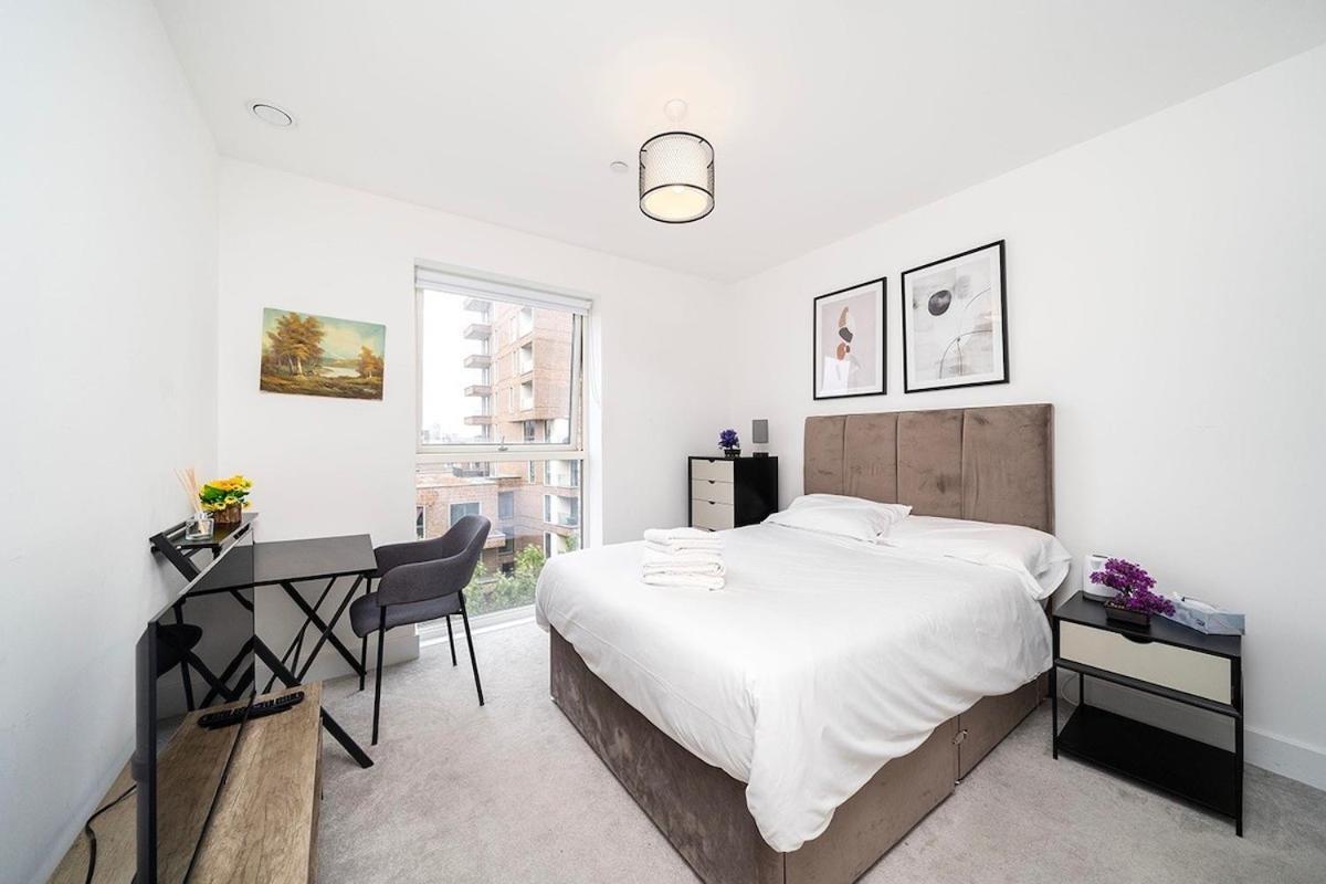 1br Gem In Shared Near O2 Arena & Excel With Patio, Private Bath, Free Parking & Garden Apartment London