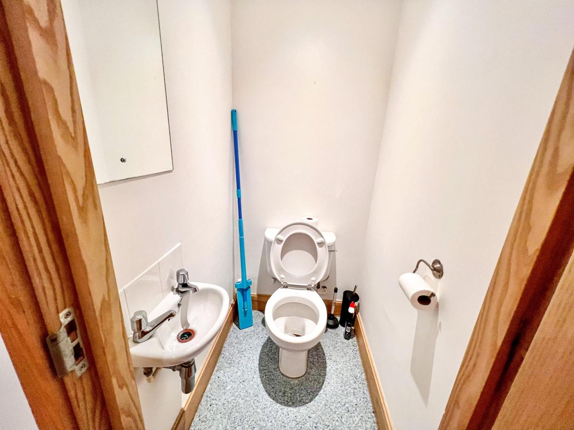 Excellent Entire Between St Pauls Cathedral And Covent Garden * Londres