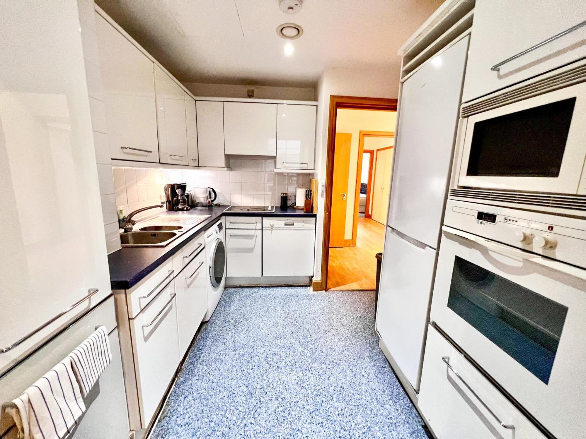 Excellent Entire Between St Pauls Cathedral And Covent Garden * Londres