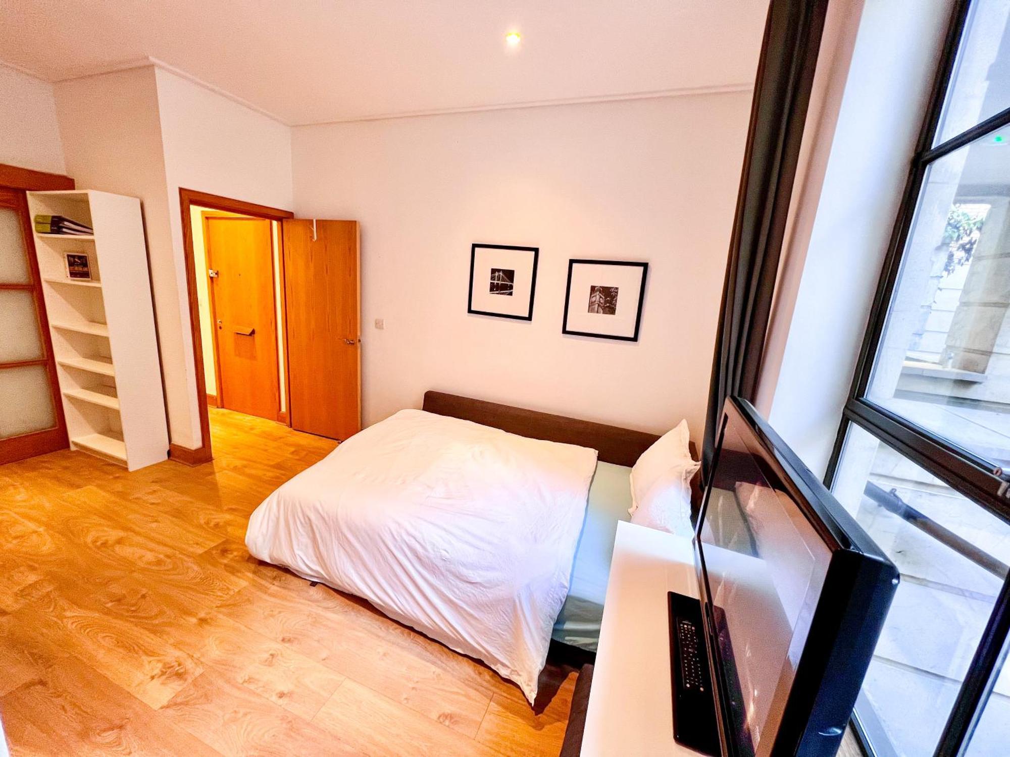 Excellent Entire Between St Pauls Cathedral And Covent Garden Apartamento Londres