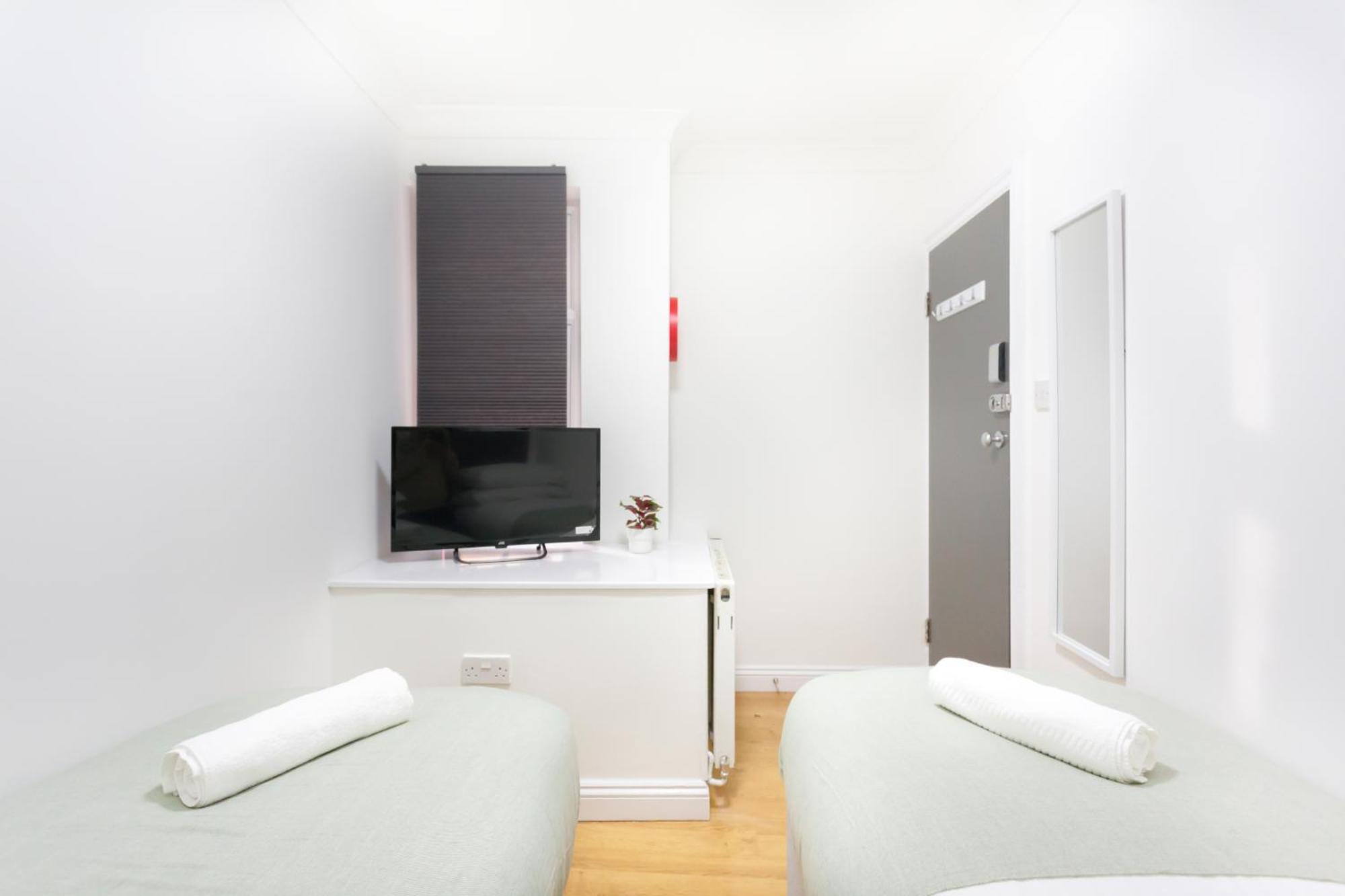Studio9 - Next To Emirates Stadium - Budget With Shared Bathroom * Londres