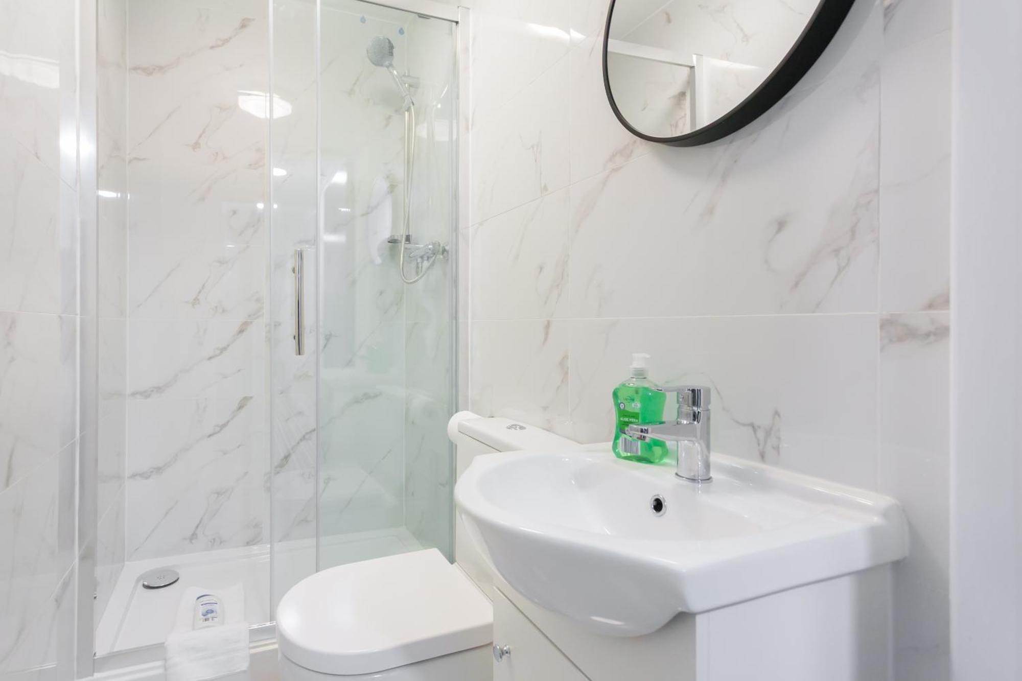 Studio9 - Next To Emirates Stadium - Budget With Shared Bathroom Casa de hóspedes Londres