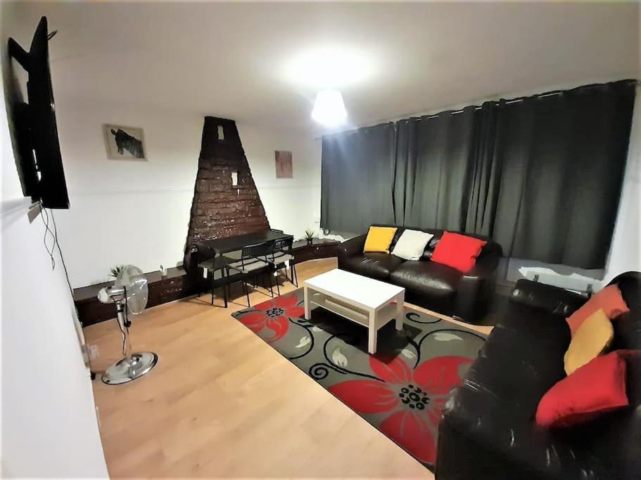 Appartement Zone 1, 3bedroom With A Garden
