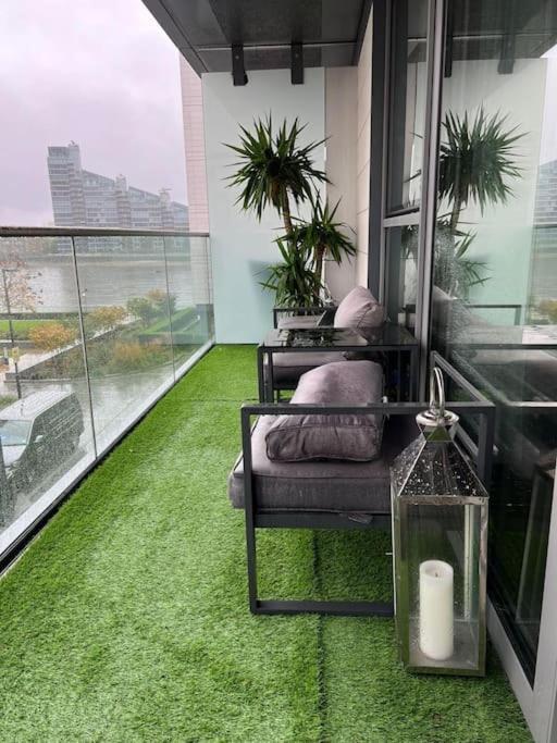 Luxury Chelsea Waterfront View Londres