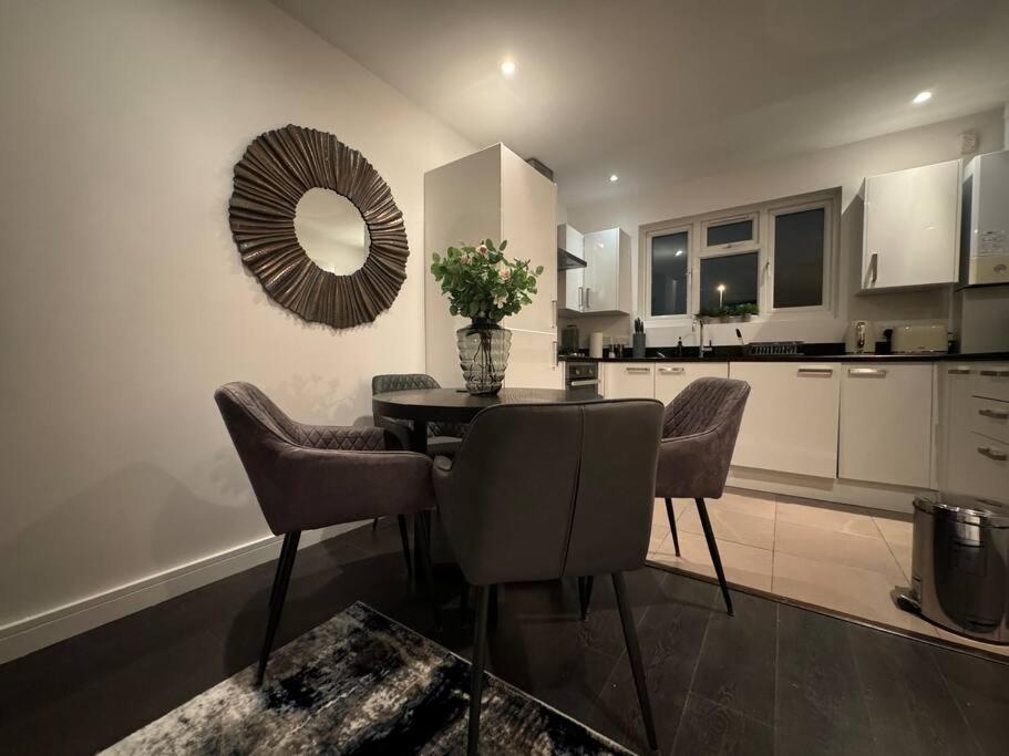 Appartement Luxxe 2br 2ba Duplex 5 Mins From Hither St - 65c Londres